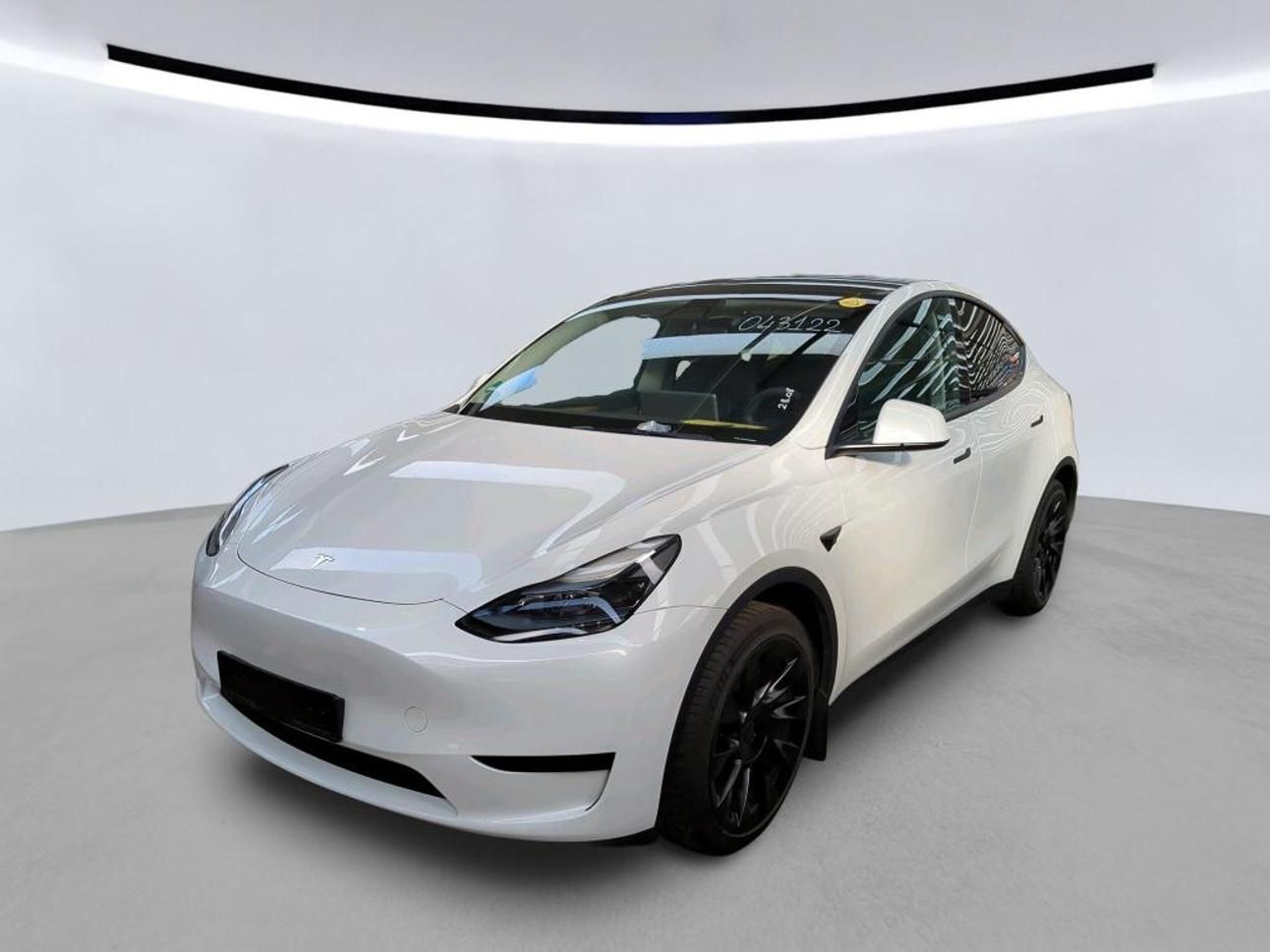 Tesla Model Y, RWD 220kw TZ SOH 93,1 % - fotka 2