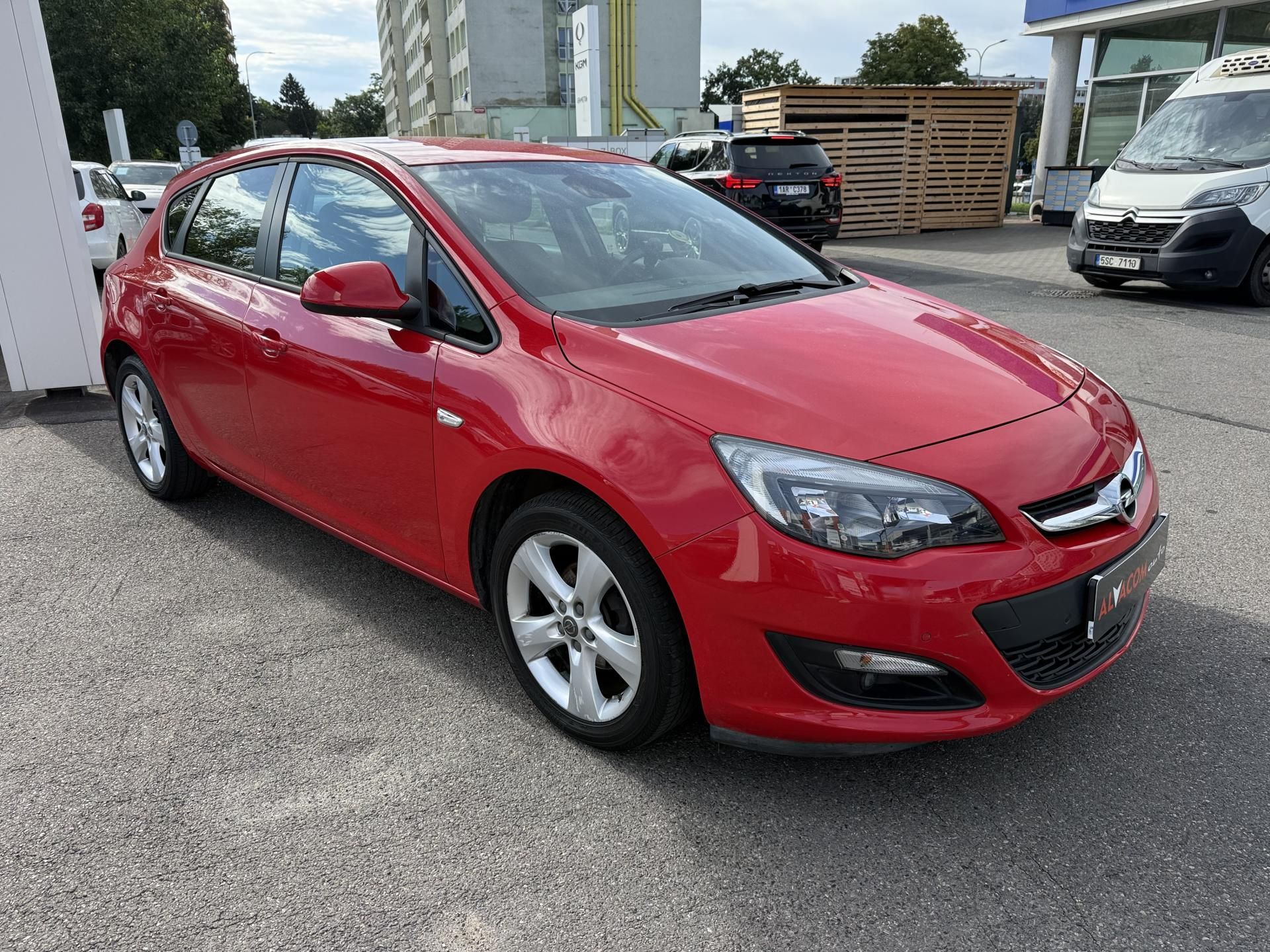 Opel Astra, 1.4 88kw - fotka 4