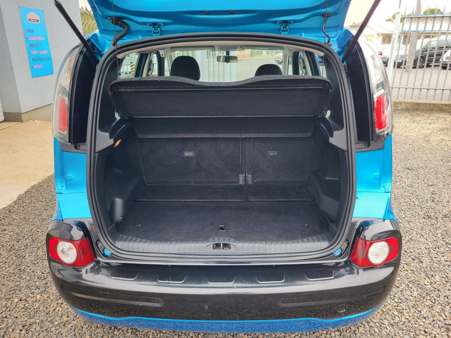 Citroën C3 Picasso, 1,4i KLIMA - fotka 4