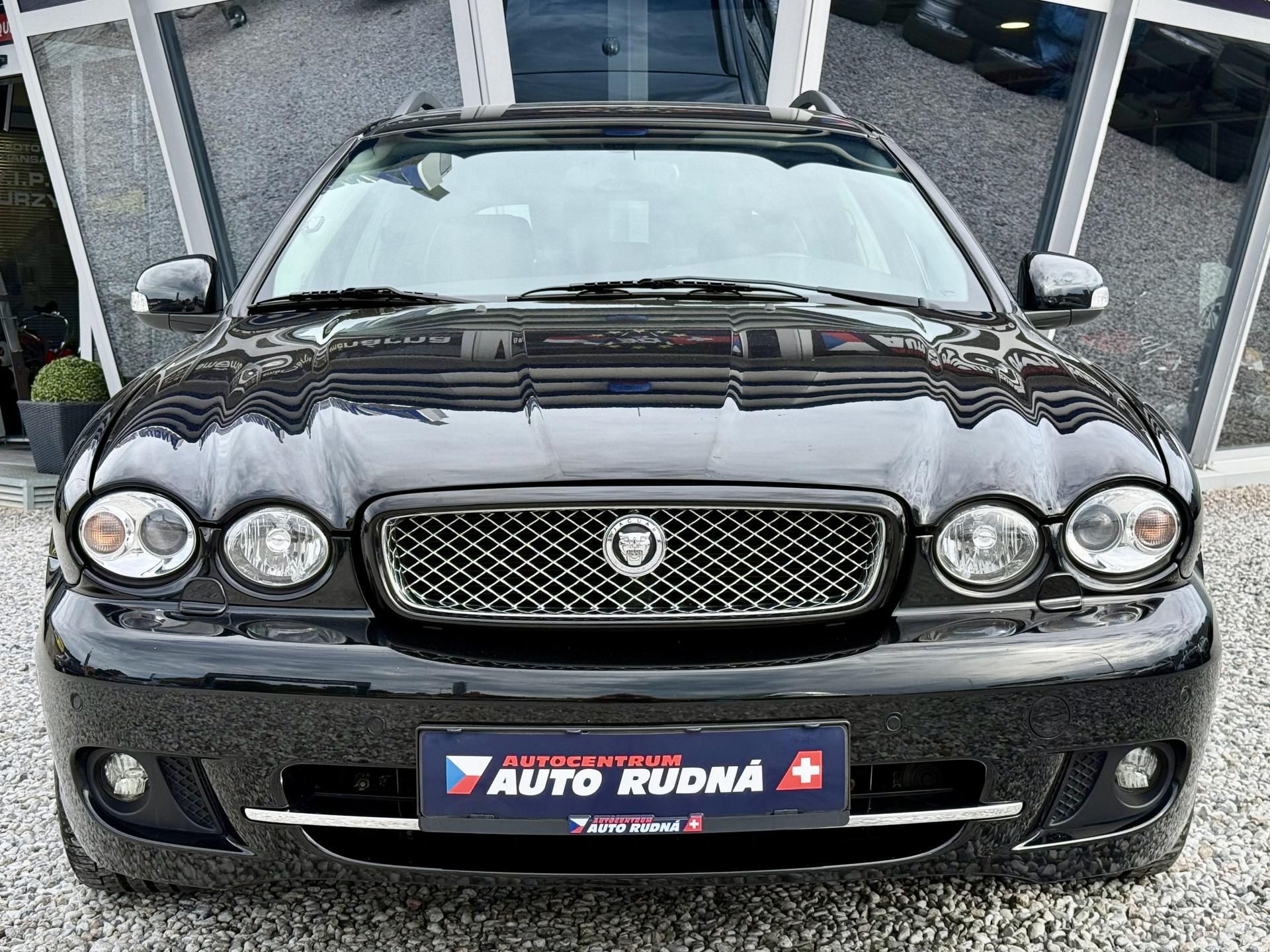Jaguar X-Type, 3,0 V6 4x4 Kombi Navi Automat - fotka 3
