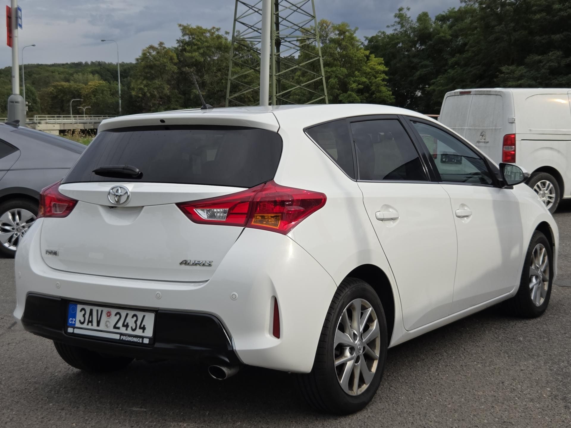 Toyota Auris, 1.majitel! LZE na splátky VŠEM - fotka 4