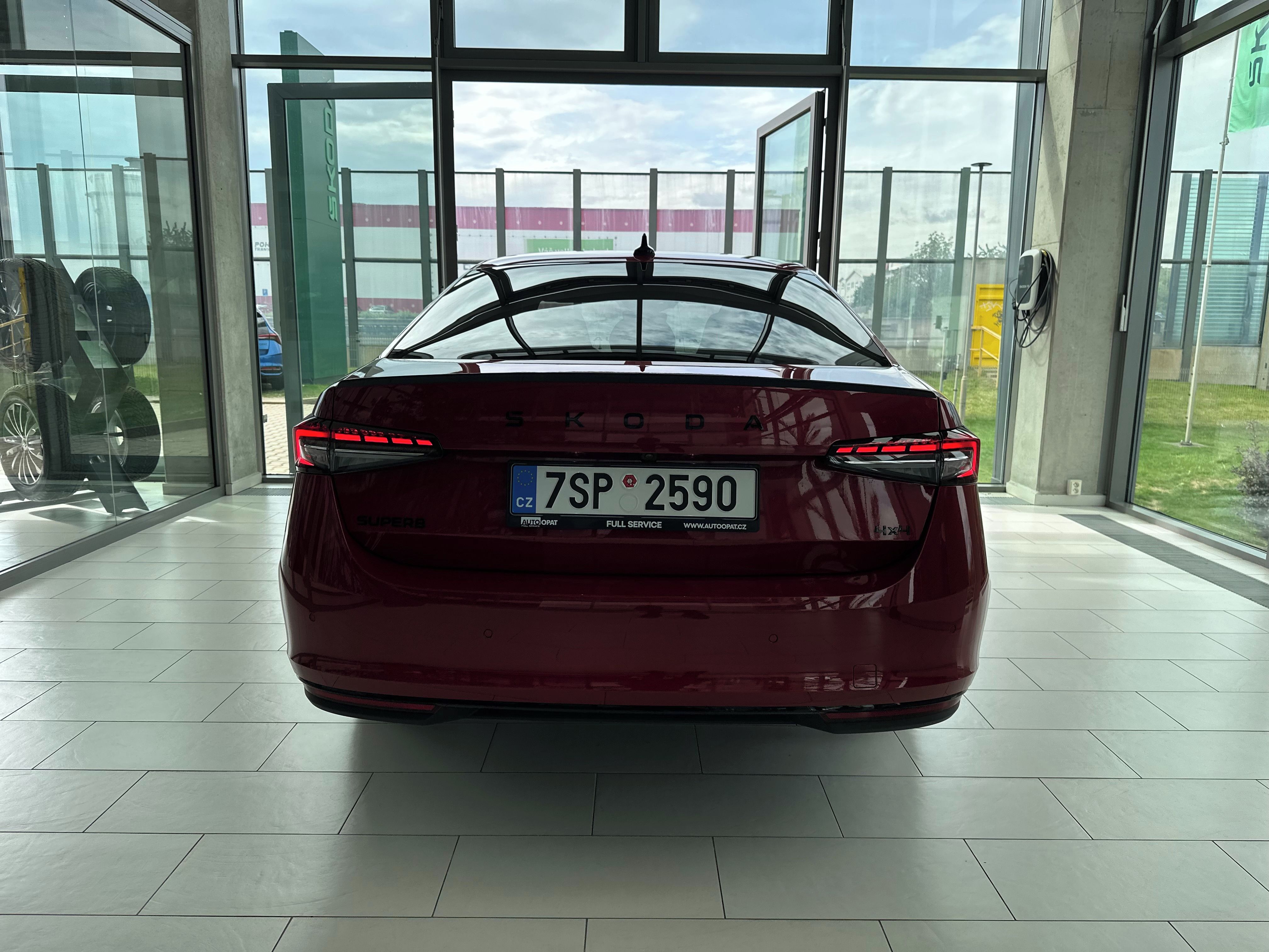 Škoda Superb, Sportline 2,0 TDI 142 kW 4x4 - fotka 6