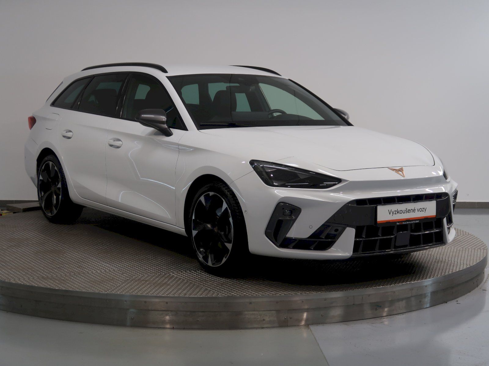 Cupra Leon, ST 1.5 eTSI 110KW DSG - fotka 6