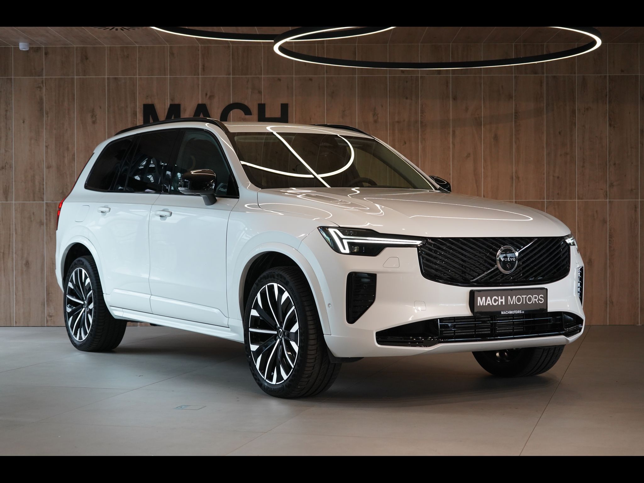 Volvo XC90, T8 PLUS Dark, Vzduch,Ventilace - fotka 4