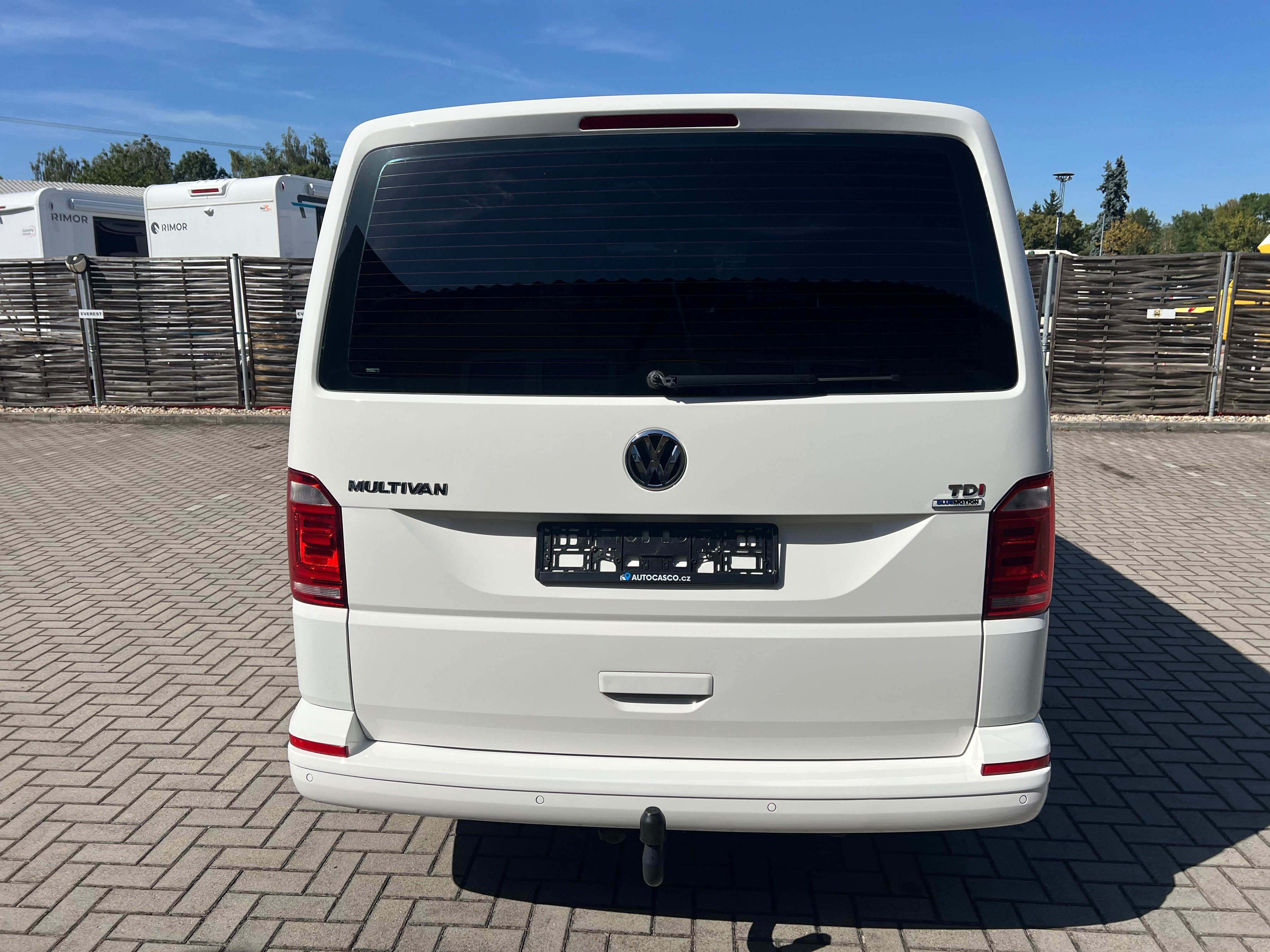 Volkswagen Multivan, 2.0TDI 110kW manuál tažné 7-m - fotka 4