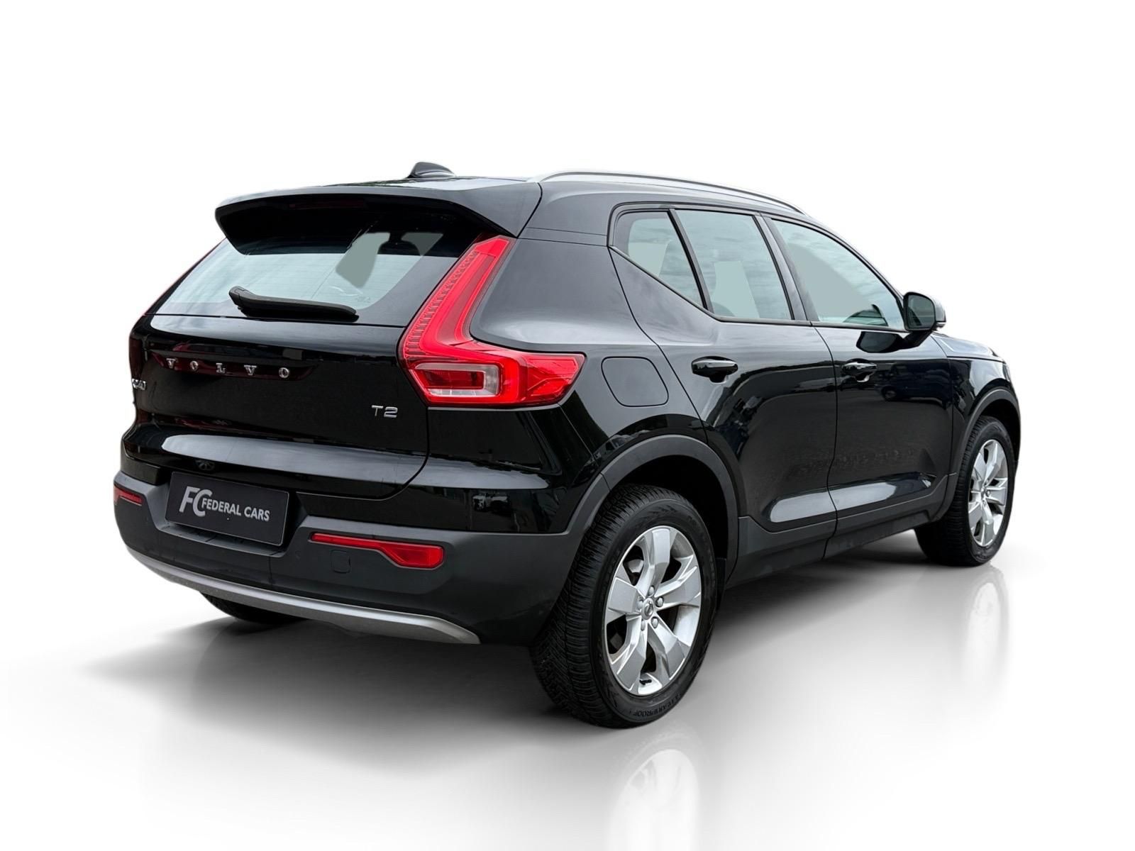 Volvo XC40, T2 FWD // CORE // PANORAMA - fotka 5