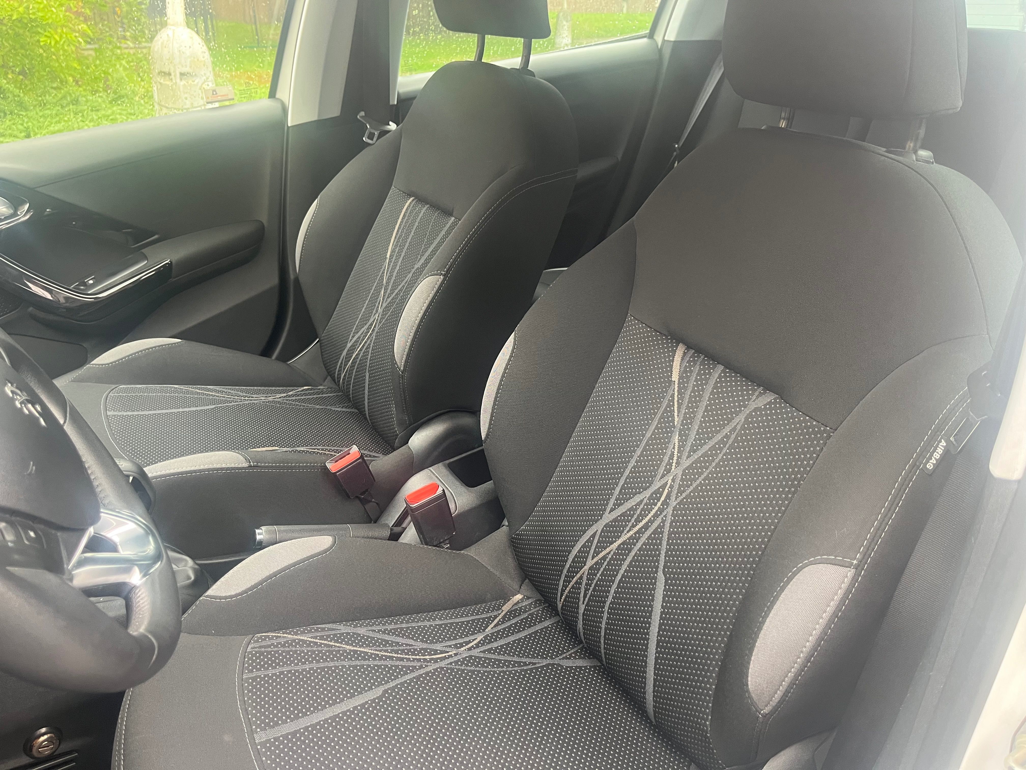 Peugeot 208, PEUGOT 208 - fotka 6