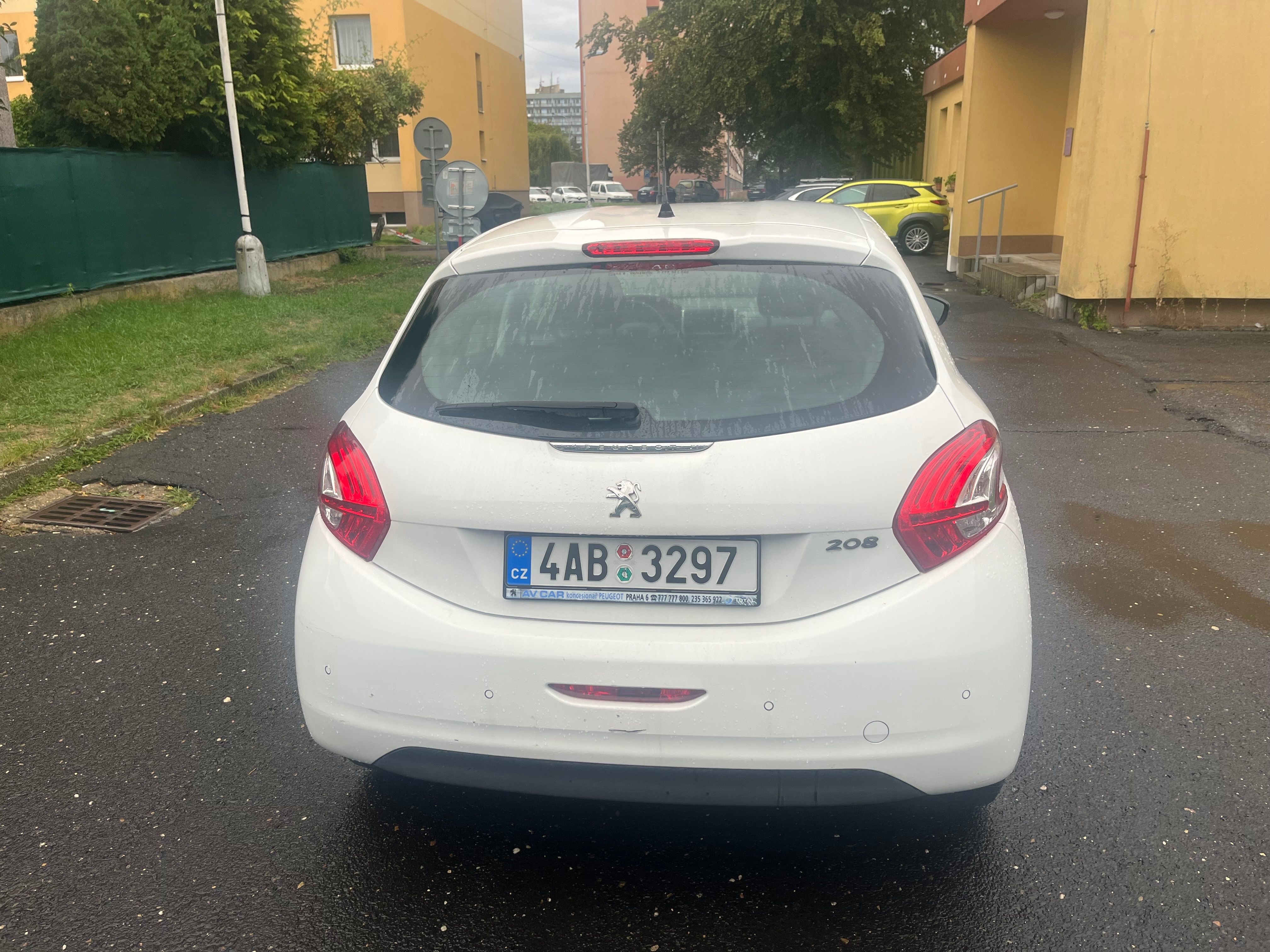 Peugeot 208, PEUGOT 208 - fotka 3
