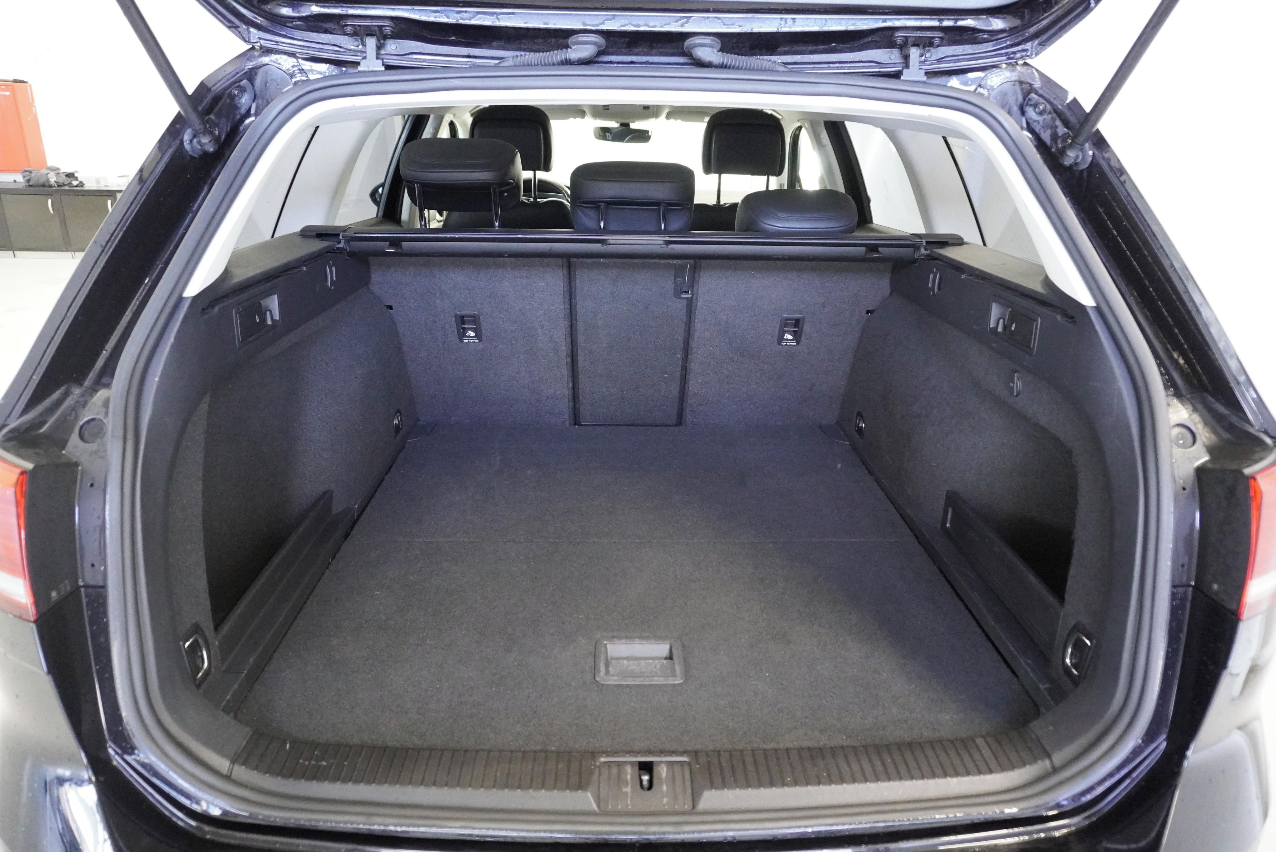 Volkswagen Passat, 2.0TDi, HIGHLINE, DSG - fotka 6