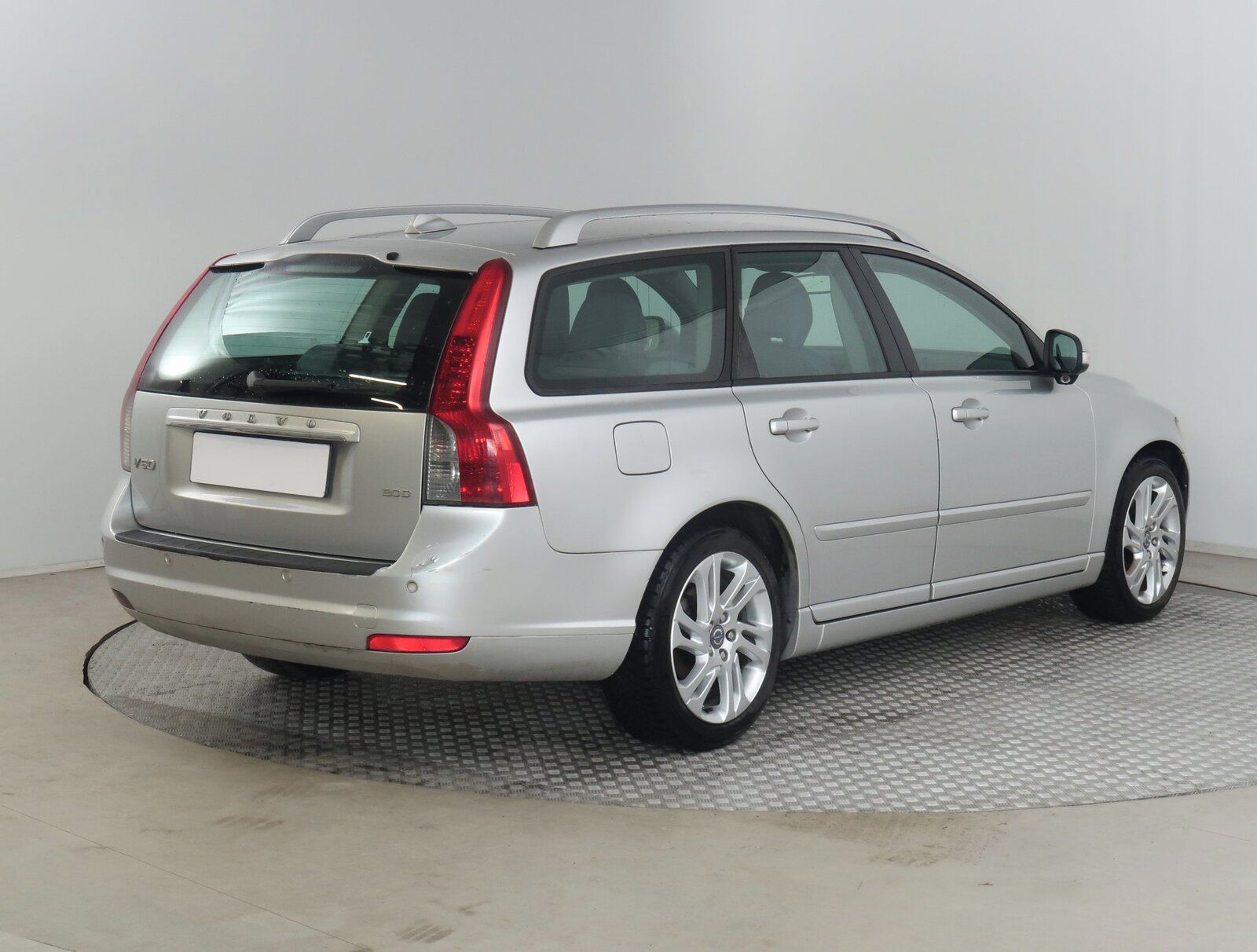 Volvo V50, 2.0 D, Automatická klima - fotka 5