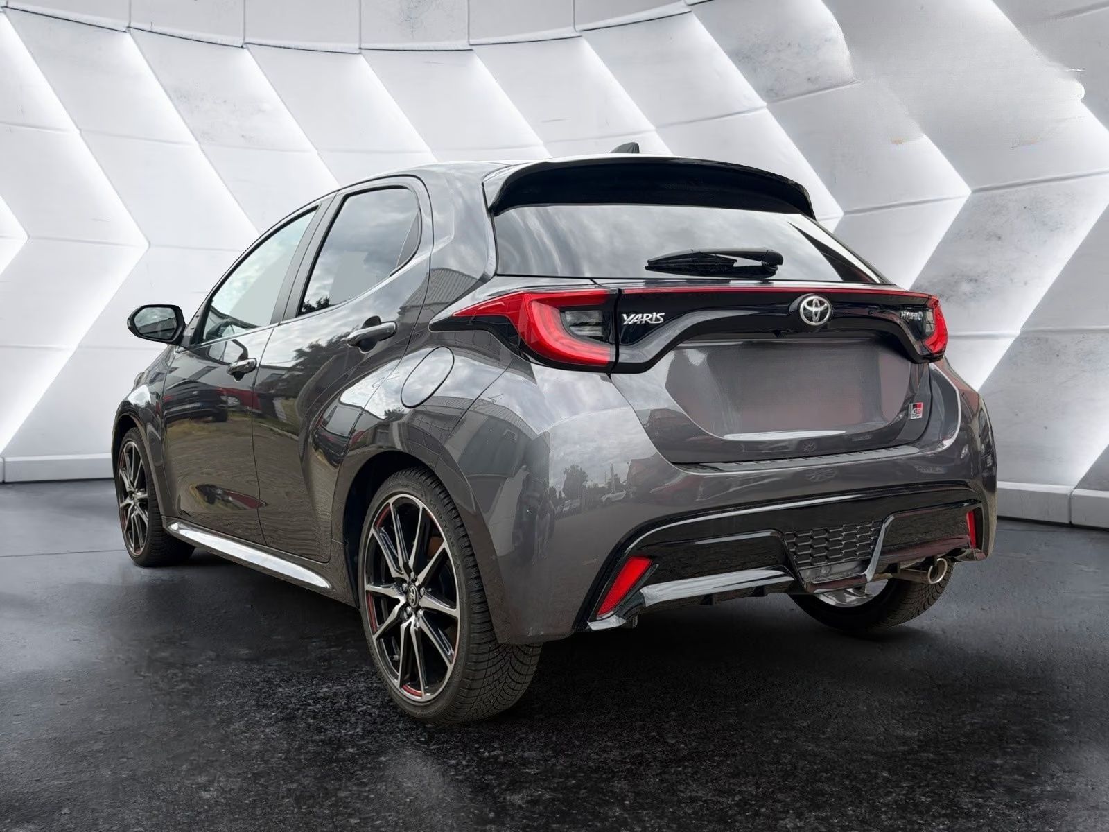 Toyota Yaris, Hybrid GR Sport*Kamera*CarPlay - fotka 5