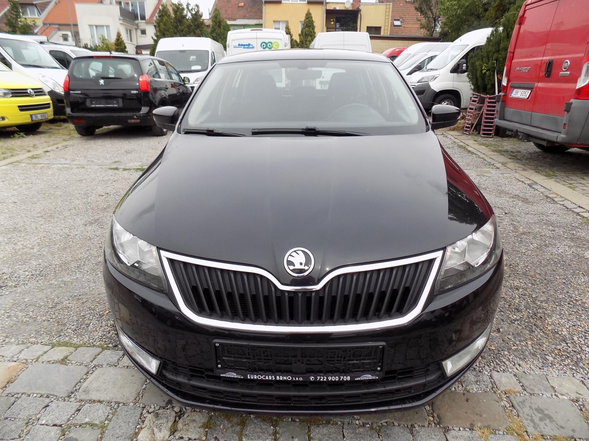 Škoda Rapid, 1,2 TSI 66 KW AUTO/AC, TEMP. - fotka 4