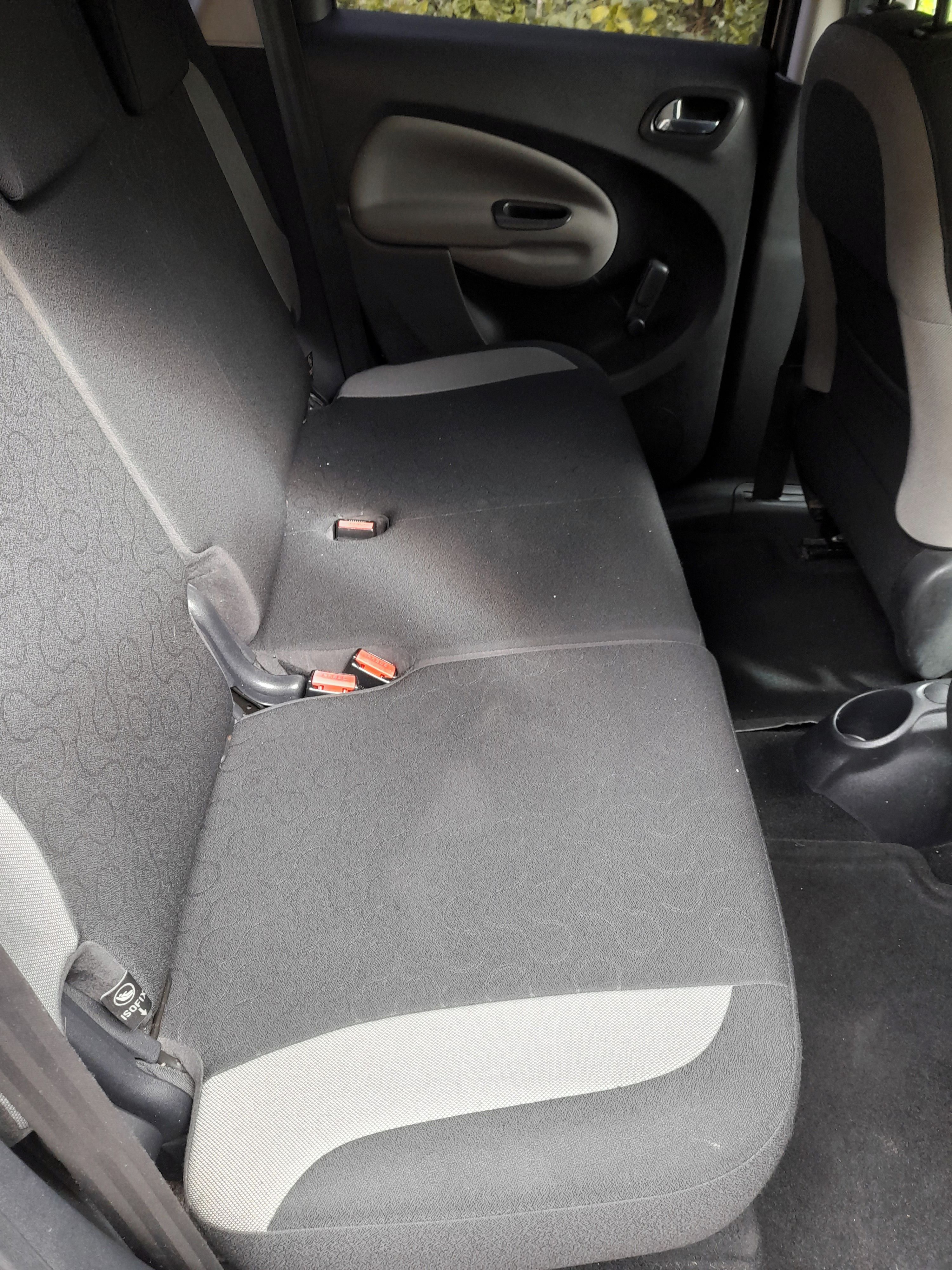 Citroën C3 Picasso, Prodám c3 Picasso r.v.2009.1.6 - fotka 3