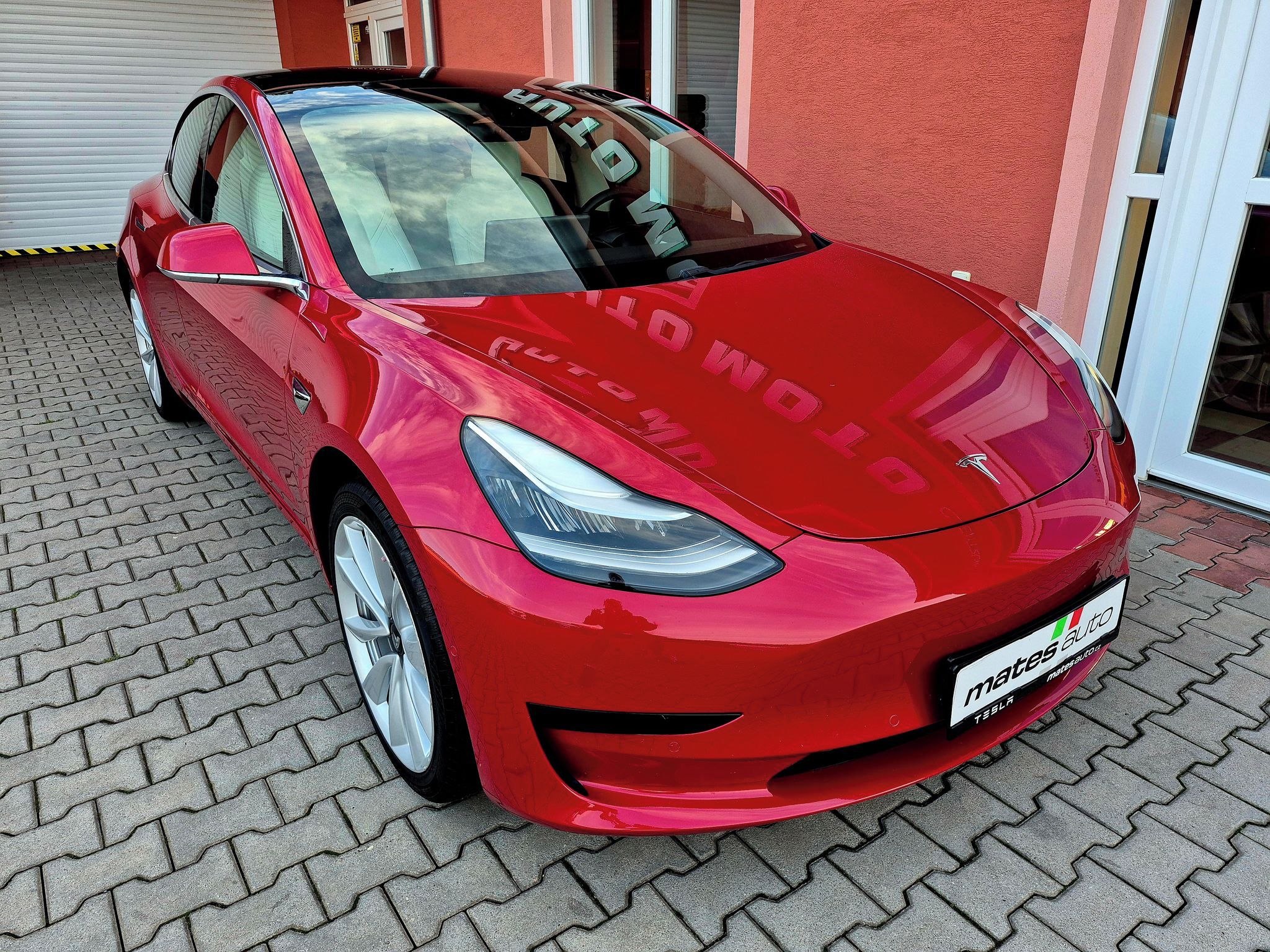 Tesla Model 3, STANDARD RANGE PLUS 239kw SOH - fotka 4