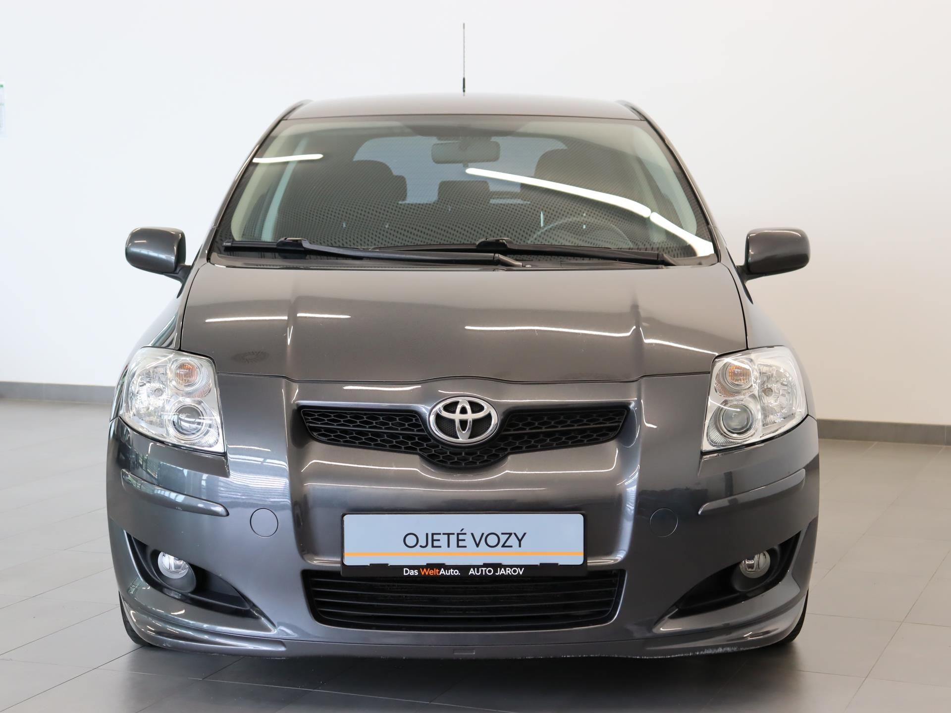 Toyota Auris, 2.0 D4-D Exclusive - fotka 4