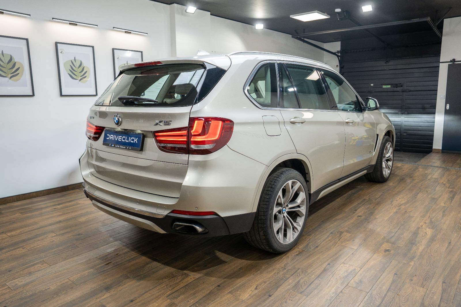 BMW X5, 40e 2.0 180 kW xDrive - fotka 4