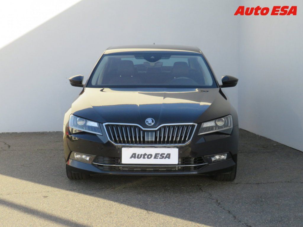 Škoda Superb, 2.0tdi,ČR - fotka 2