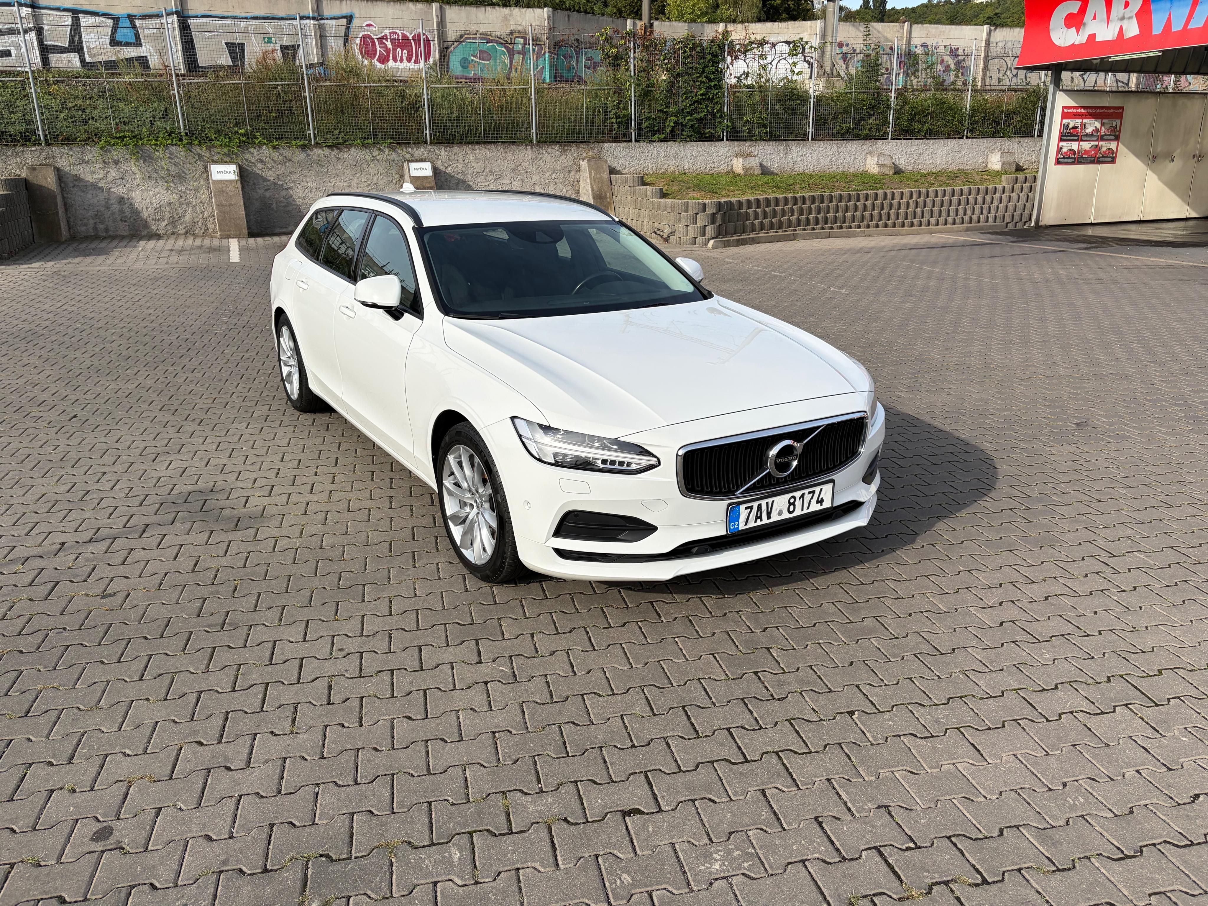 Volvo V90, benzín, automat, servisováno - fotka 2