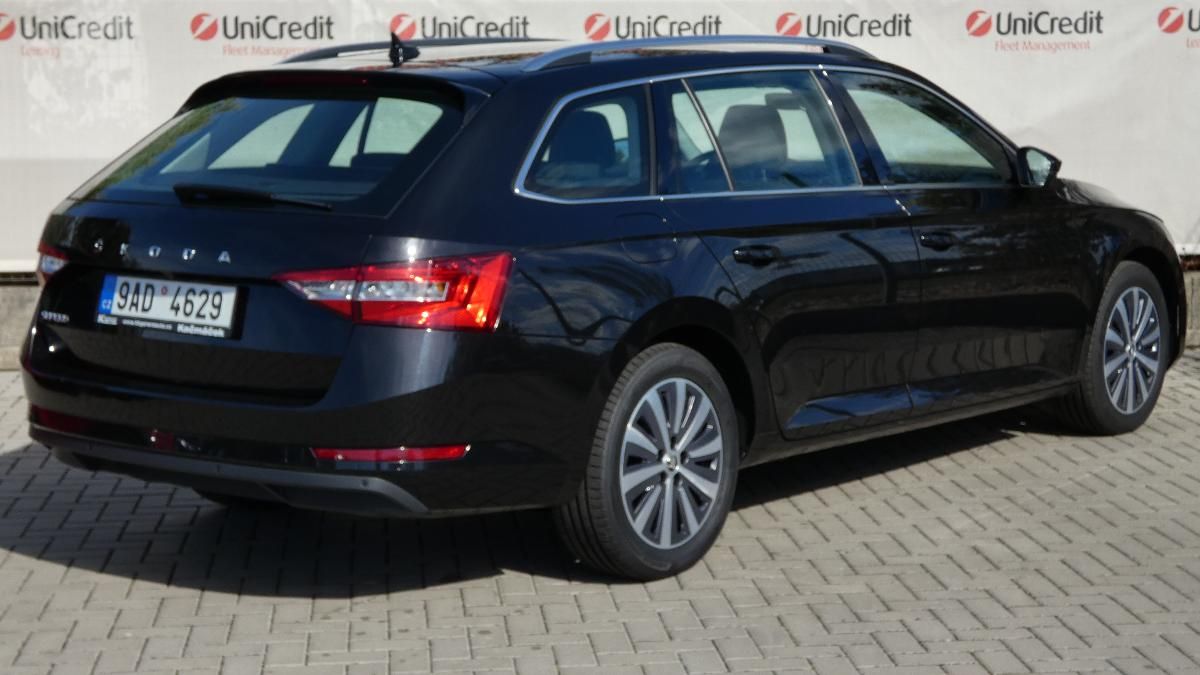 Škoda Superb, Combi 2,0 TDI DSG Style - fotka 3
