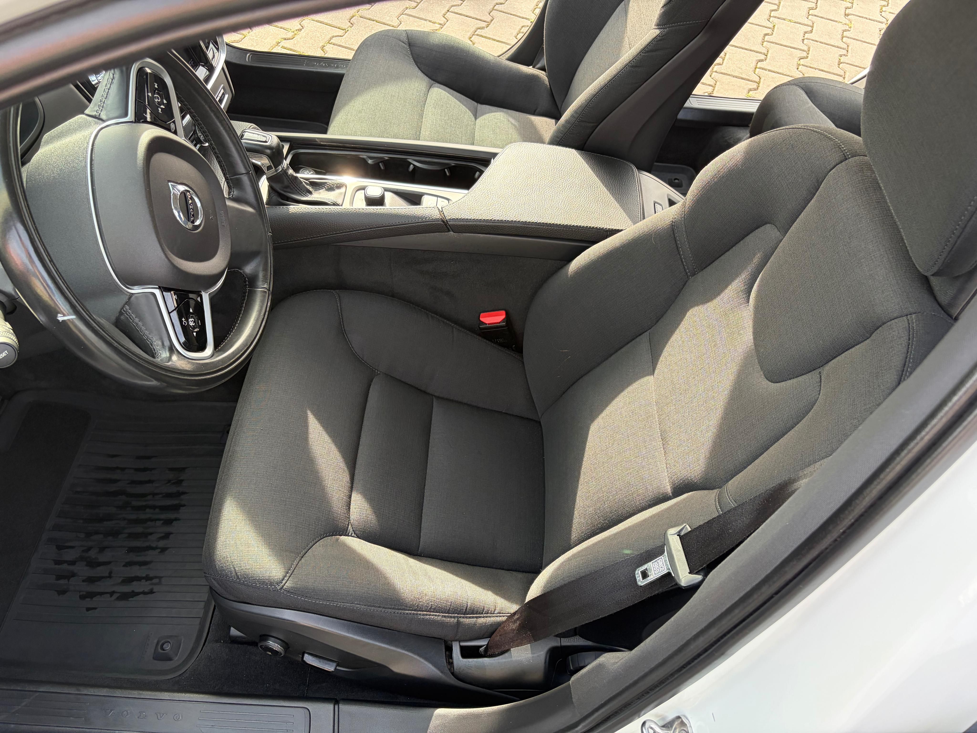 Volvo V90, benzín, automat, servisováno - fotka 5