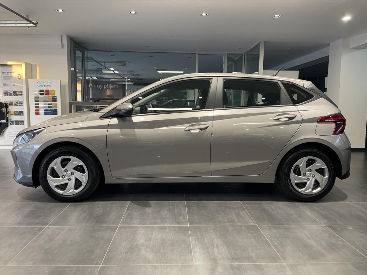 Hyundai i20, 1,2 i 83k Comfort - fotka 2