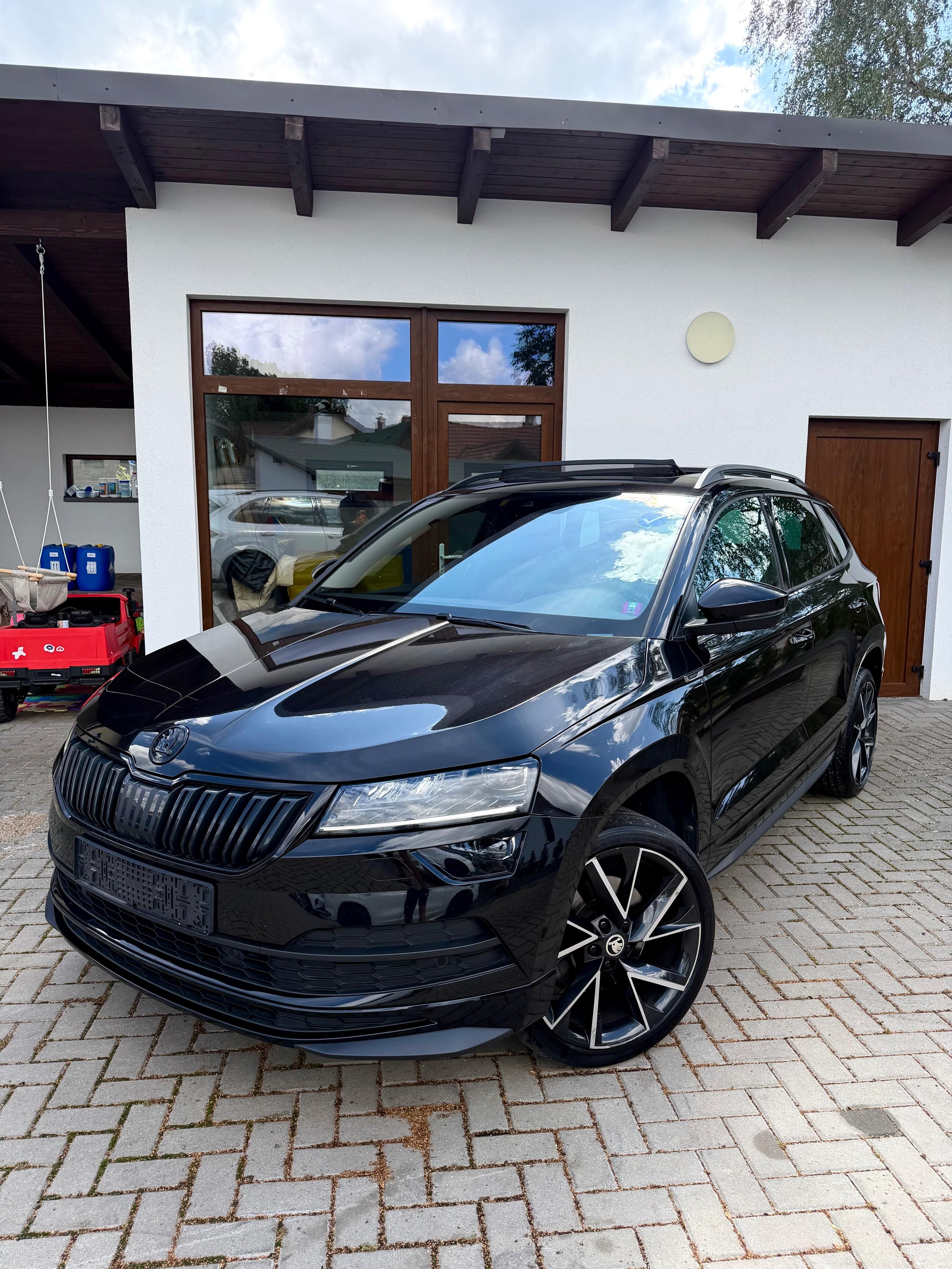 Škoda Karoq, Sport Line PANORAMA TAŽNÉ TOP - fotka 3