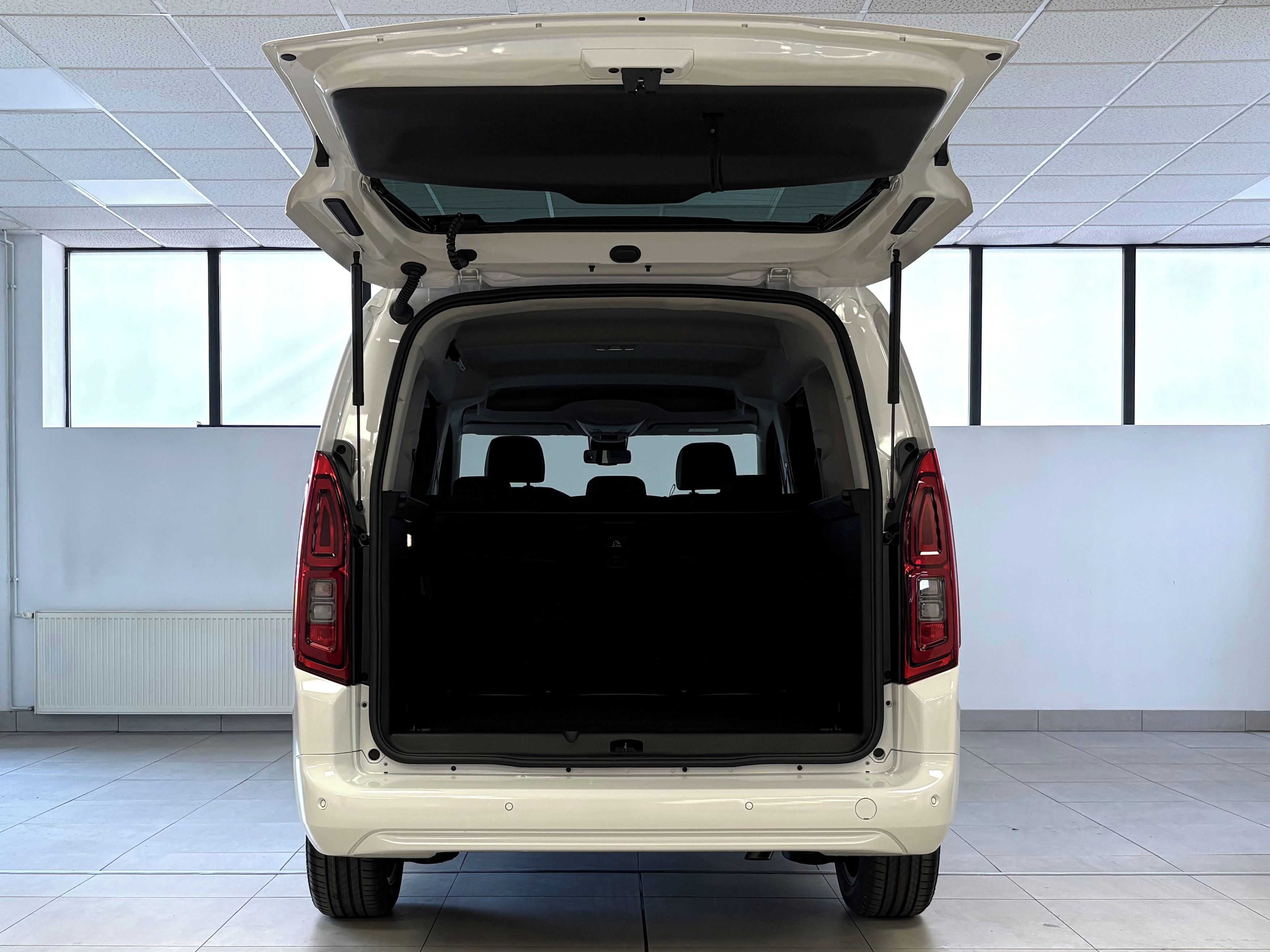 Toyota Proace City Verso, Bussines, 1.5D, LWB - fotka 6