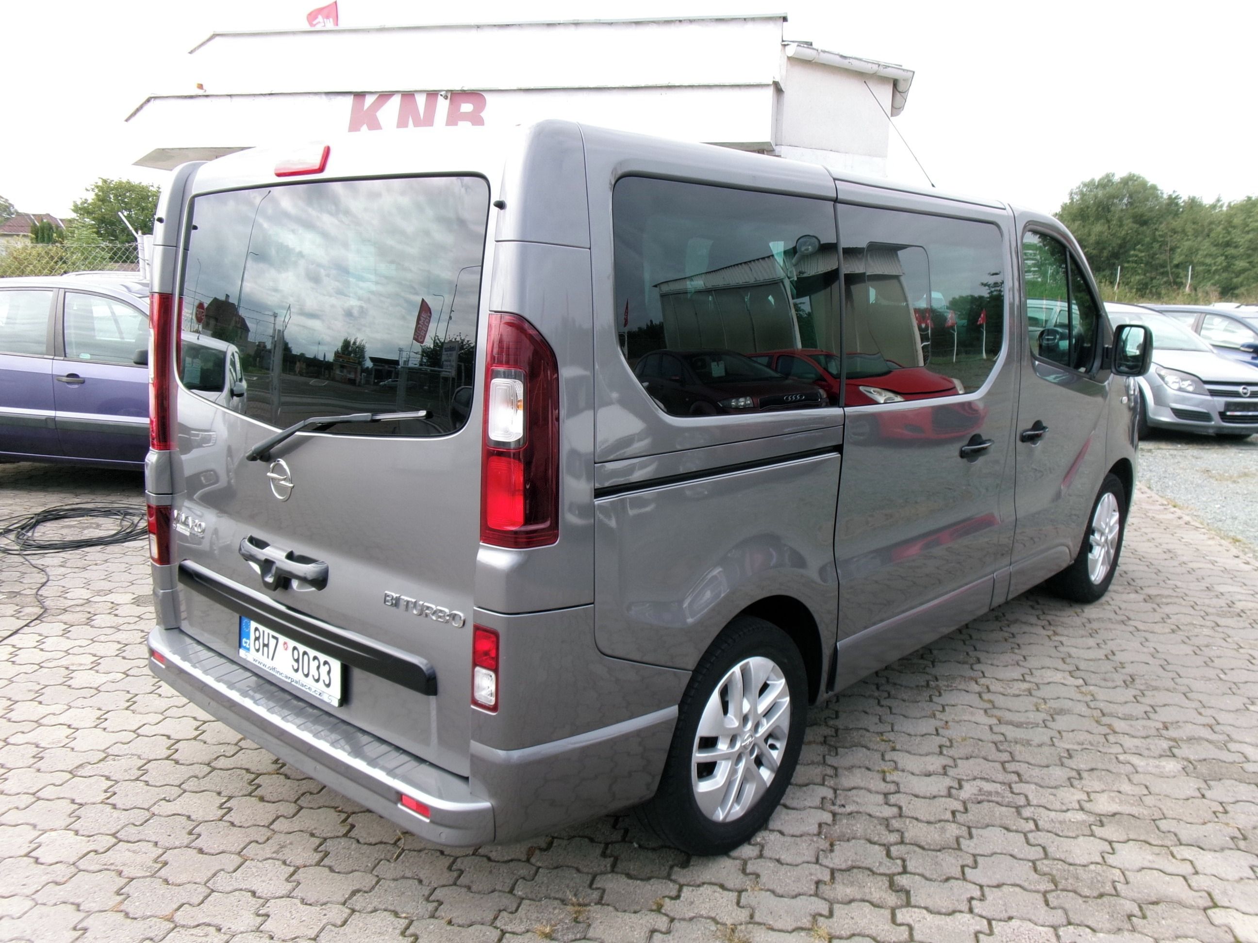 Opel Vivaro, 1.6CDTi,Life,spaní,2x kola - fotka 6