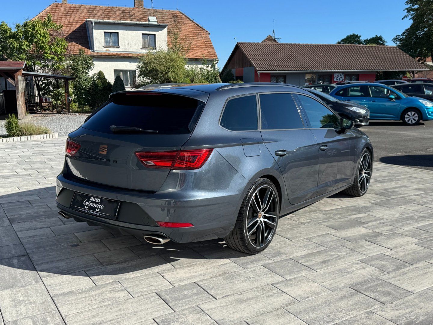 Seat Leon, Cupra 2.0 TSI DSG 213kW - fotka 5