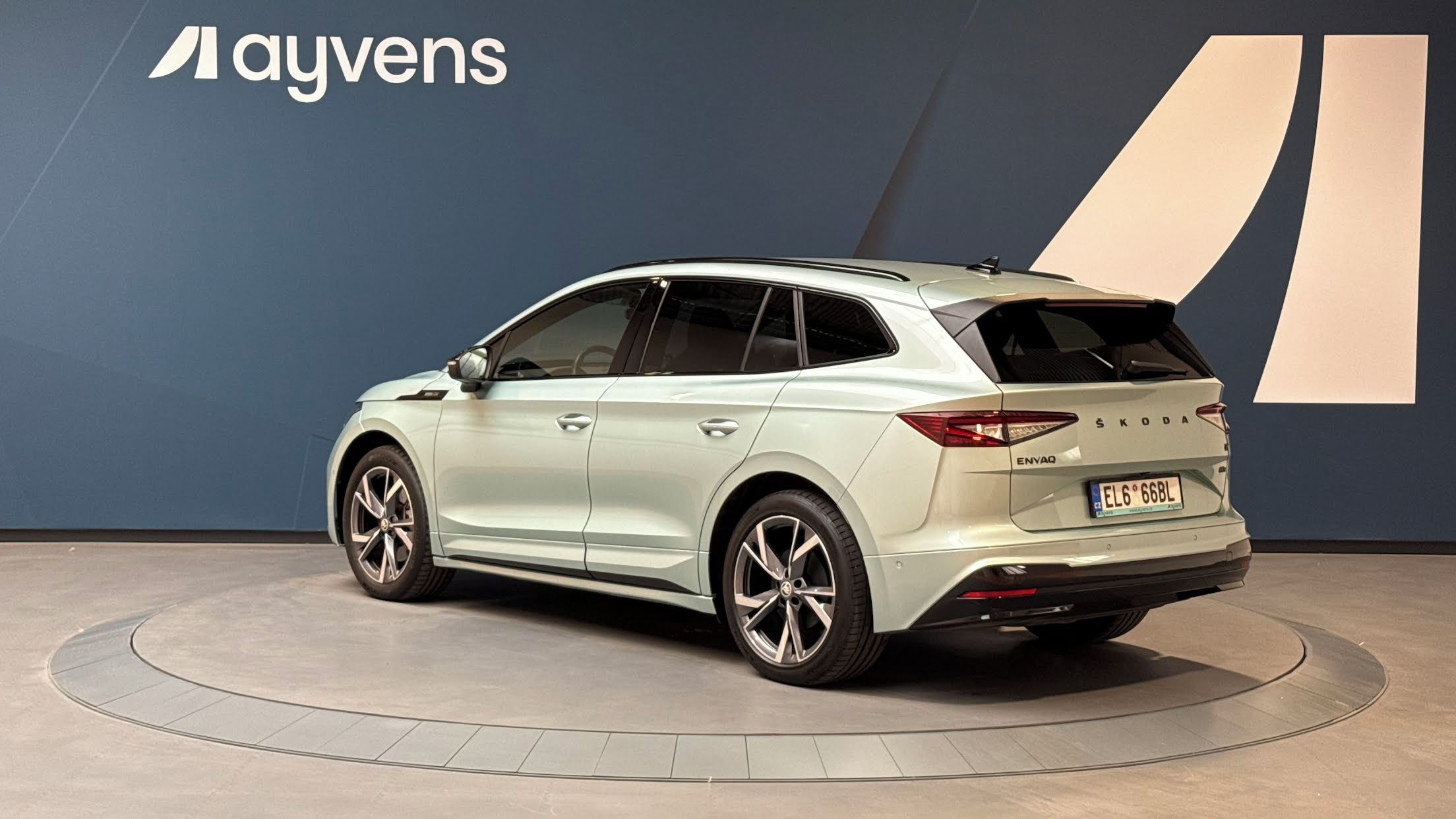 Škoda Enyaq iV, 82 kWh 80x Sportline - fotka 3