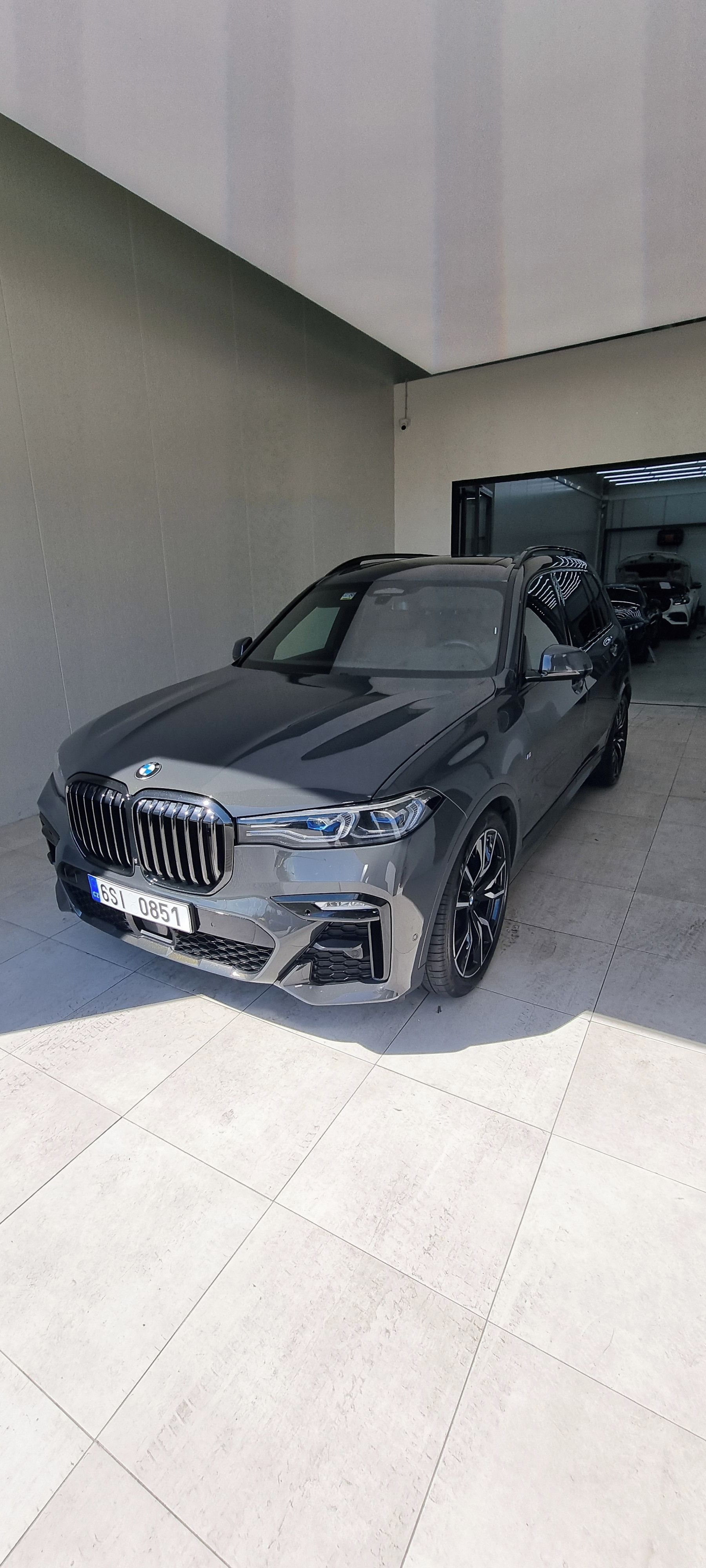 BMW X7, 40D - fotka 2