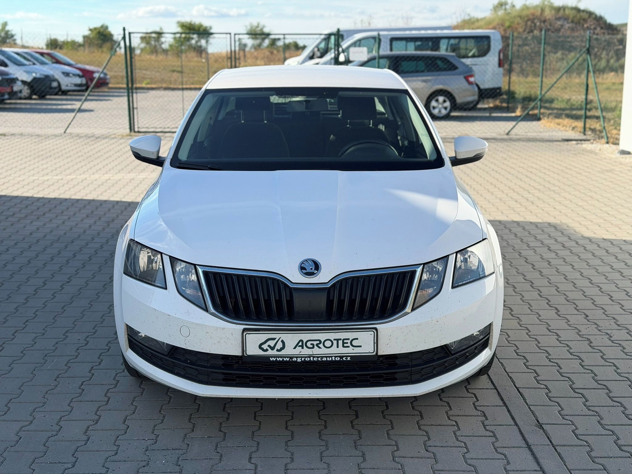 Škoda Octavia, 2.0 TDI 110kW Ambition DSG - fotka 2