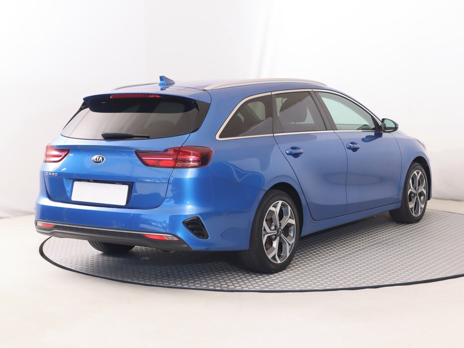 Kia Cee´d, 1.5 T-GDI, Automat, Serv.kniha - fotka 5