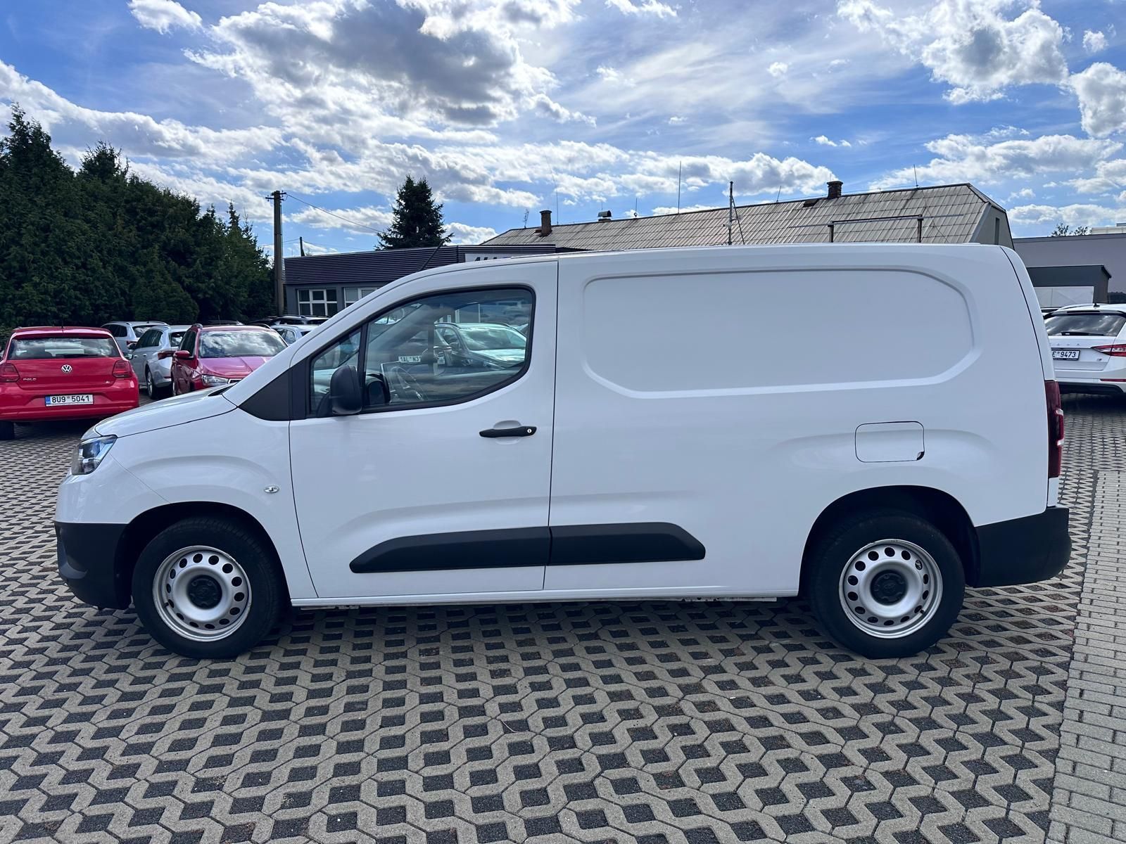 Toyota Proace City, 75 kW - fotka 6