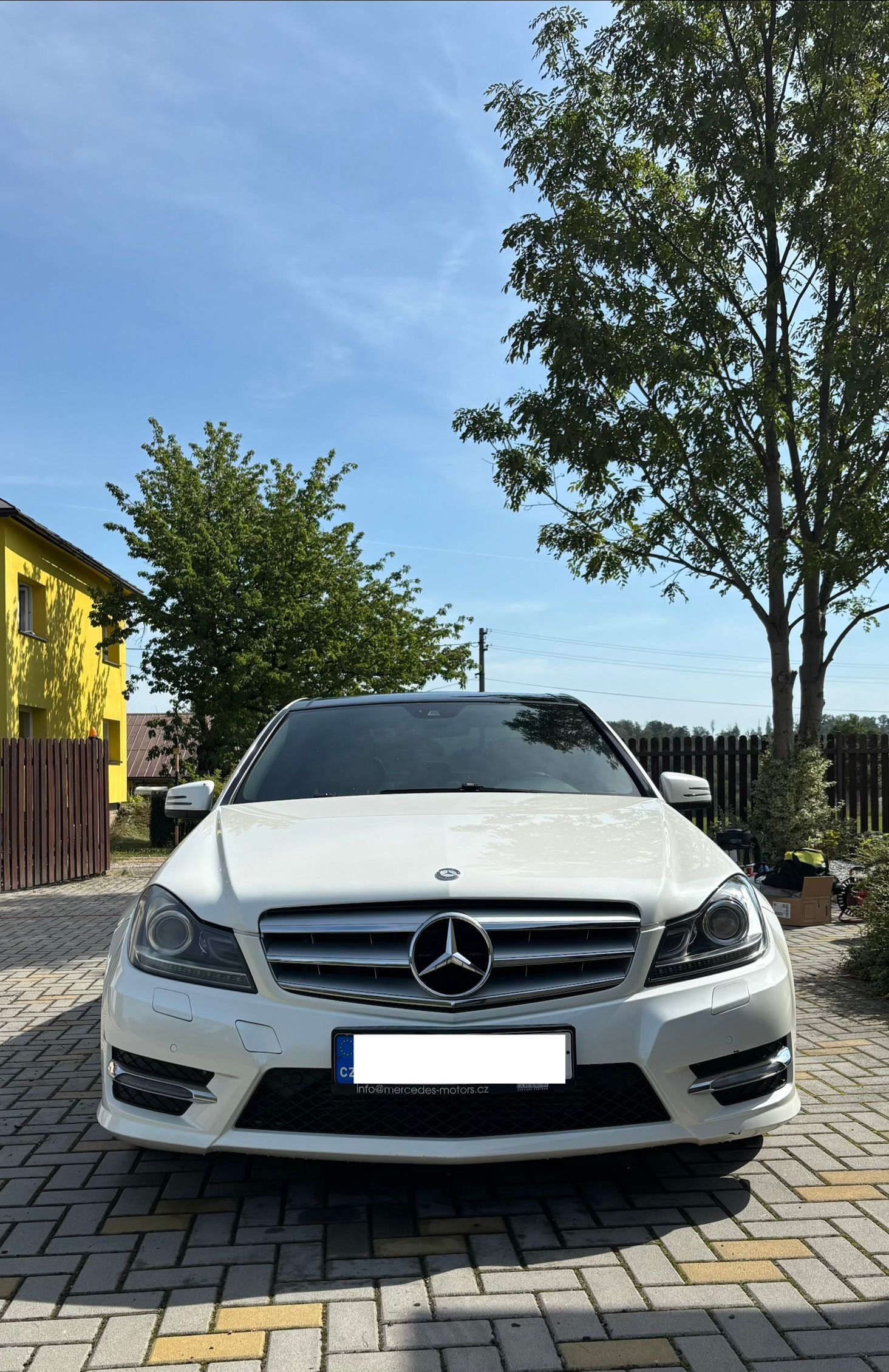 Mercedes-Benz Třídy C, C300 CDI V6 (W204), 4MATIC AMG - fotka 2