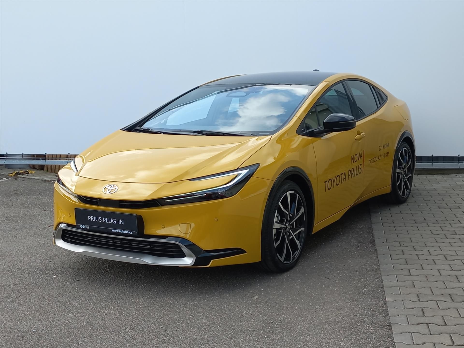 Toyota Prius, 2,0 Plug-in Hybrid e-CVT 223k