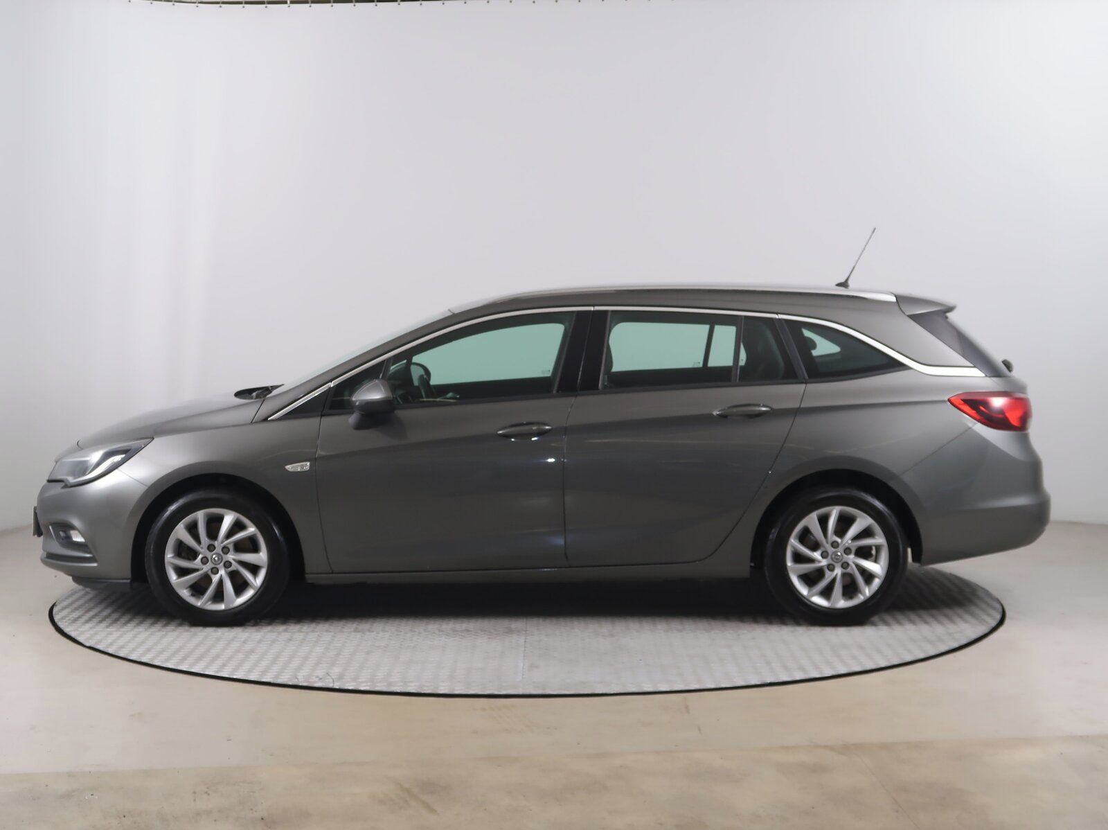 Opel Astra, 1.6 CDTI, Serv.kniha - fotka 3