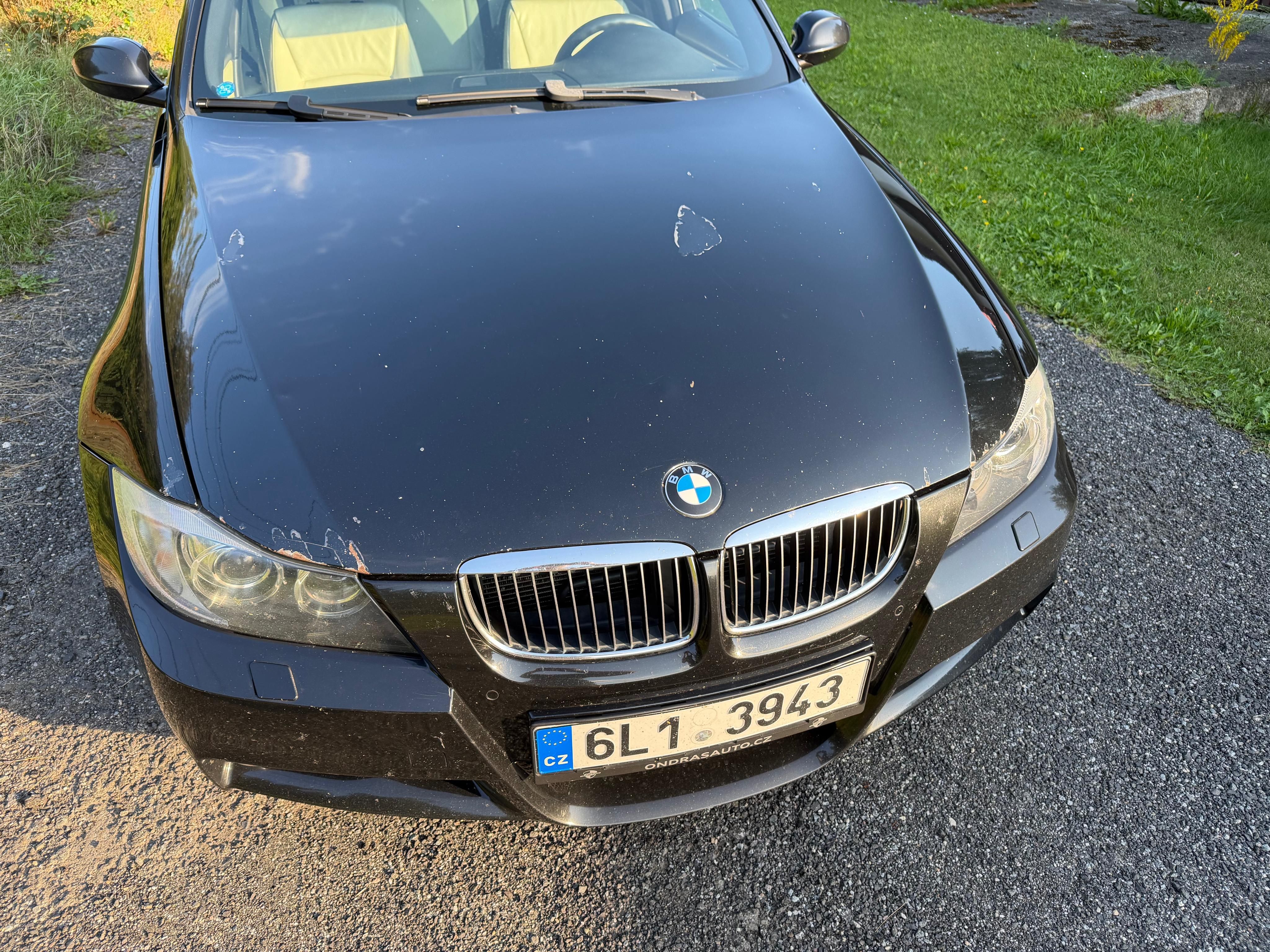 BMW Řada 3, E91 325d 145 kW M-paket - fotka 4