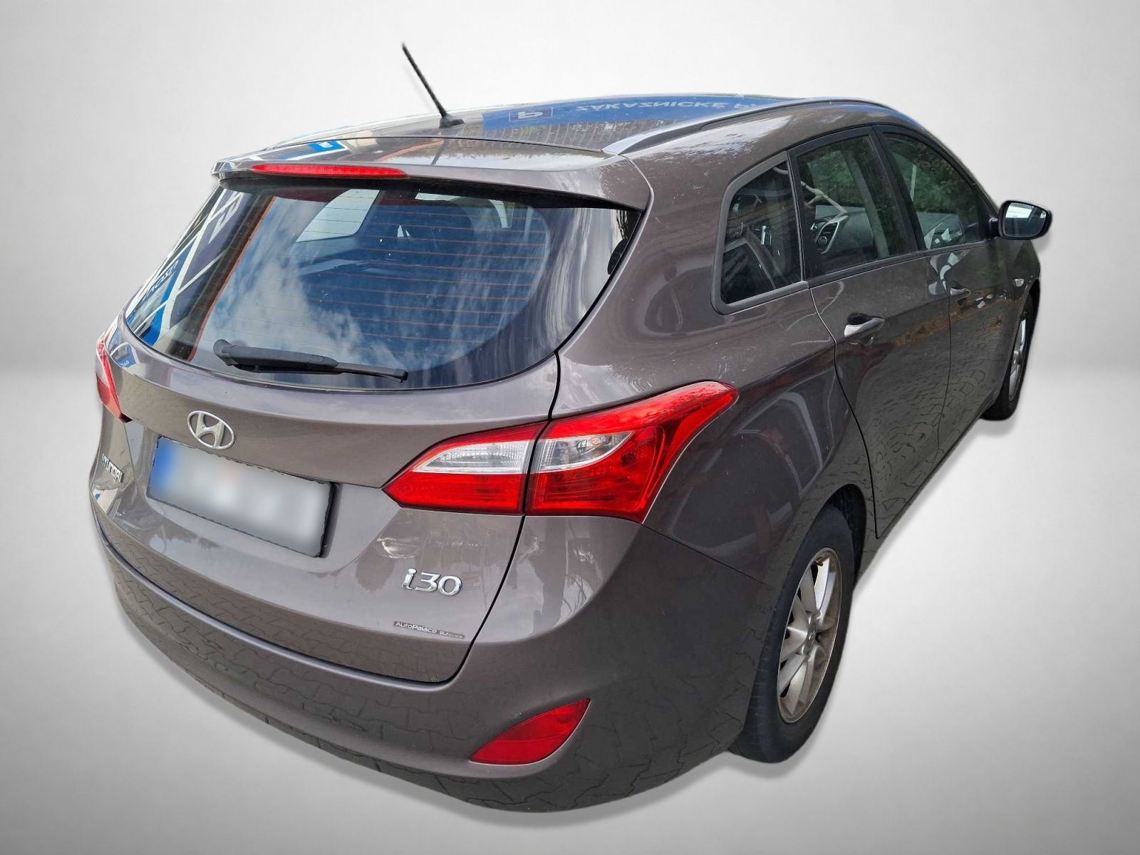Hyundai i30, 1.6 MPI, ČR,1.maj, Serv.kniha - fotka 2