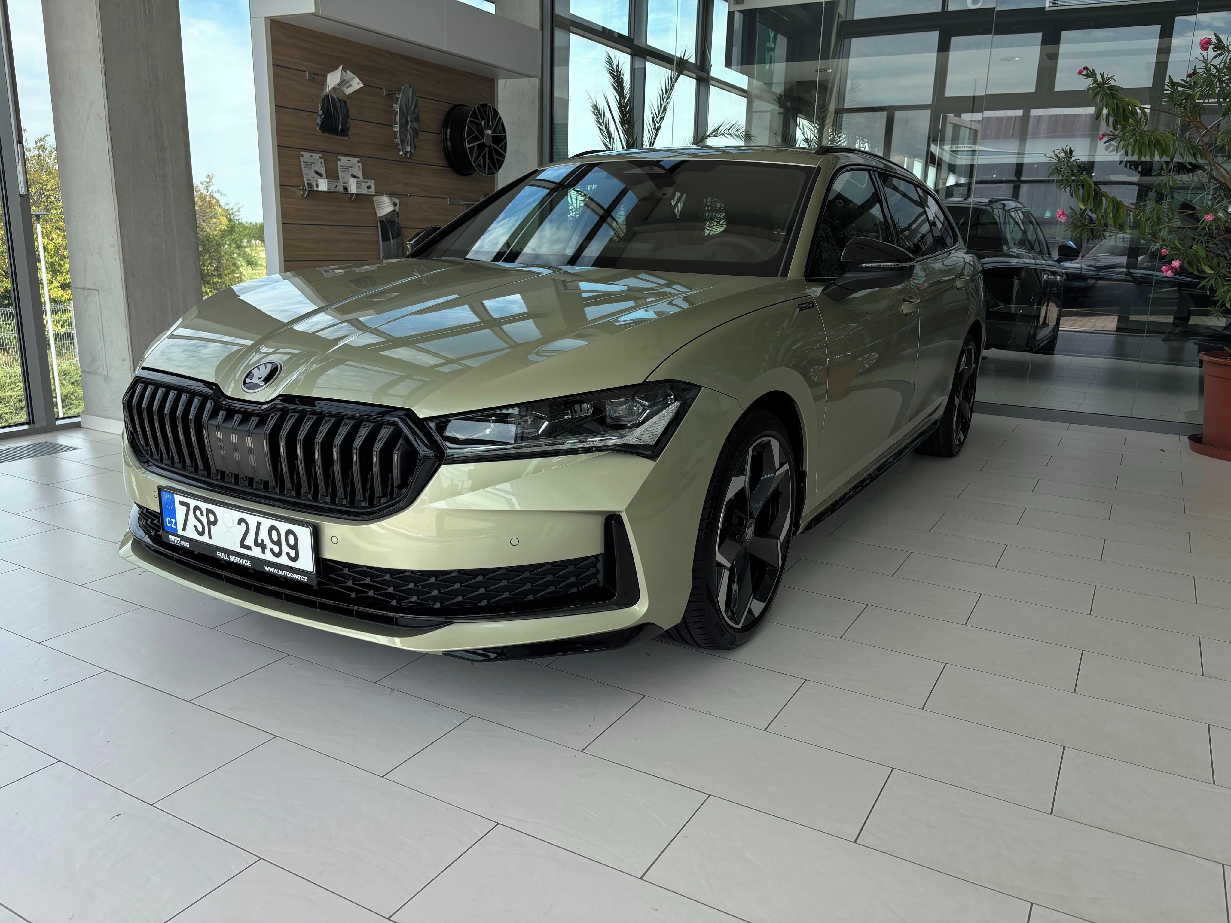 Škoda Superb, Sportline 2,0 TDI 142 kW 4x4 - fotka 3