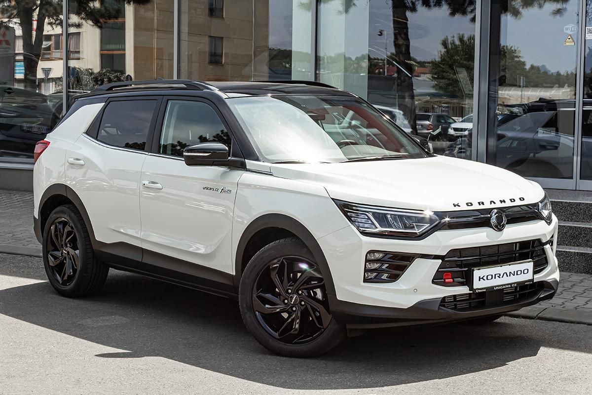SsangYong Korando, 1,5 GDI 2WD AT STYLE+TECH+BLAK - fotka 3