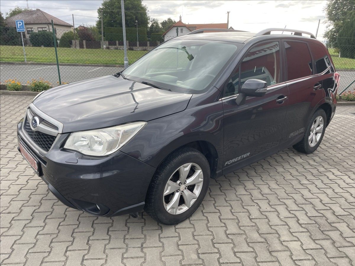 Subaru Forester, 2,0 D AWD KAMERA TZ PO SERVISU - fotka 4