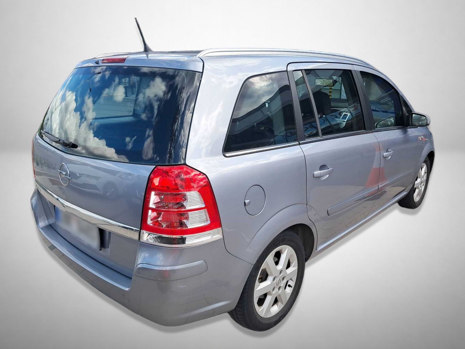 Opel Zafira, 1.8, 7 míst, Serv.kniha - fotka 2