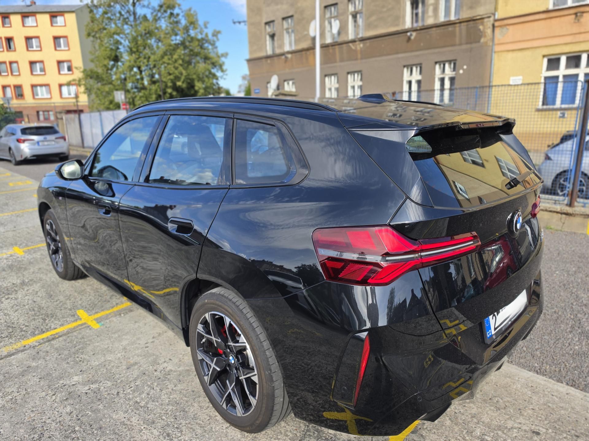 BMW X3, 20d xDrive Mpaket + tažné - fotka 3