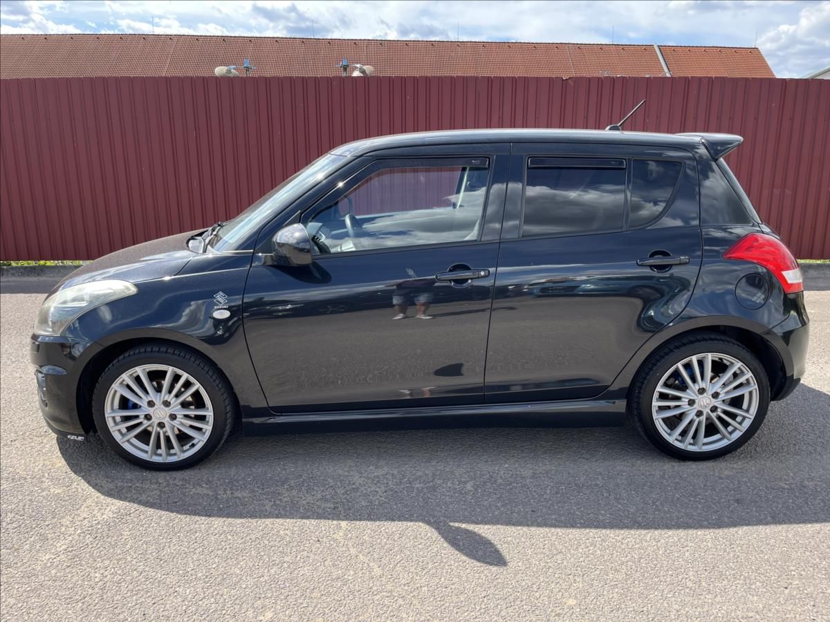 Suzuki Swift, 1,6 i 100KW SPORT KLIMA SERVIS - fotka 4
