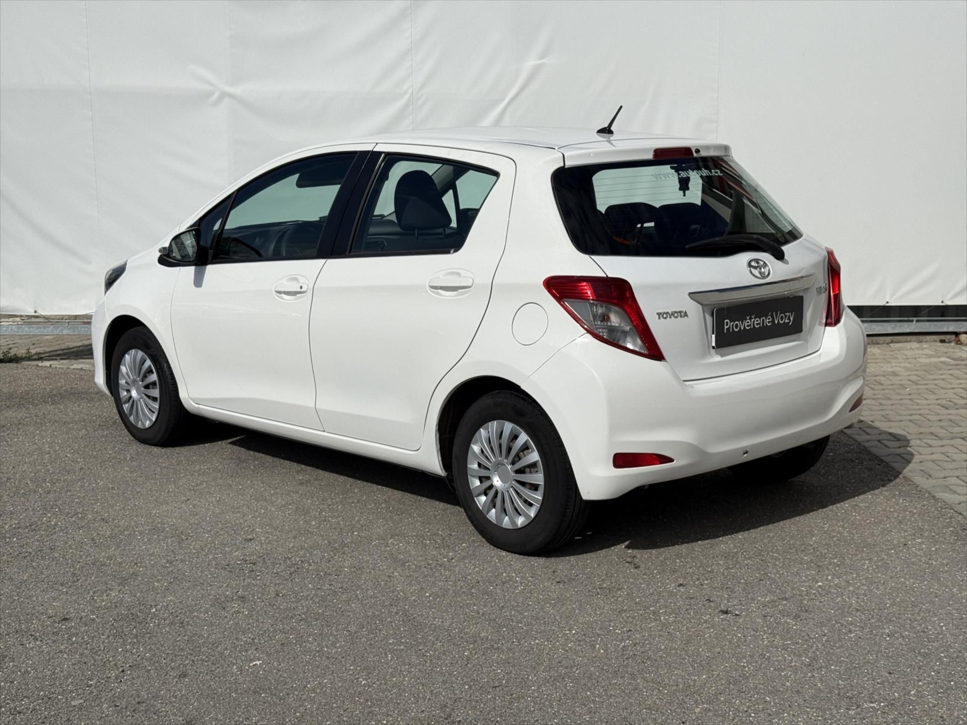 Toyota Yaris, 1,0 AZ Power - fotka 4