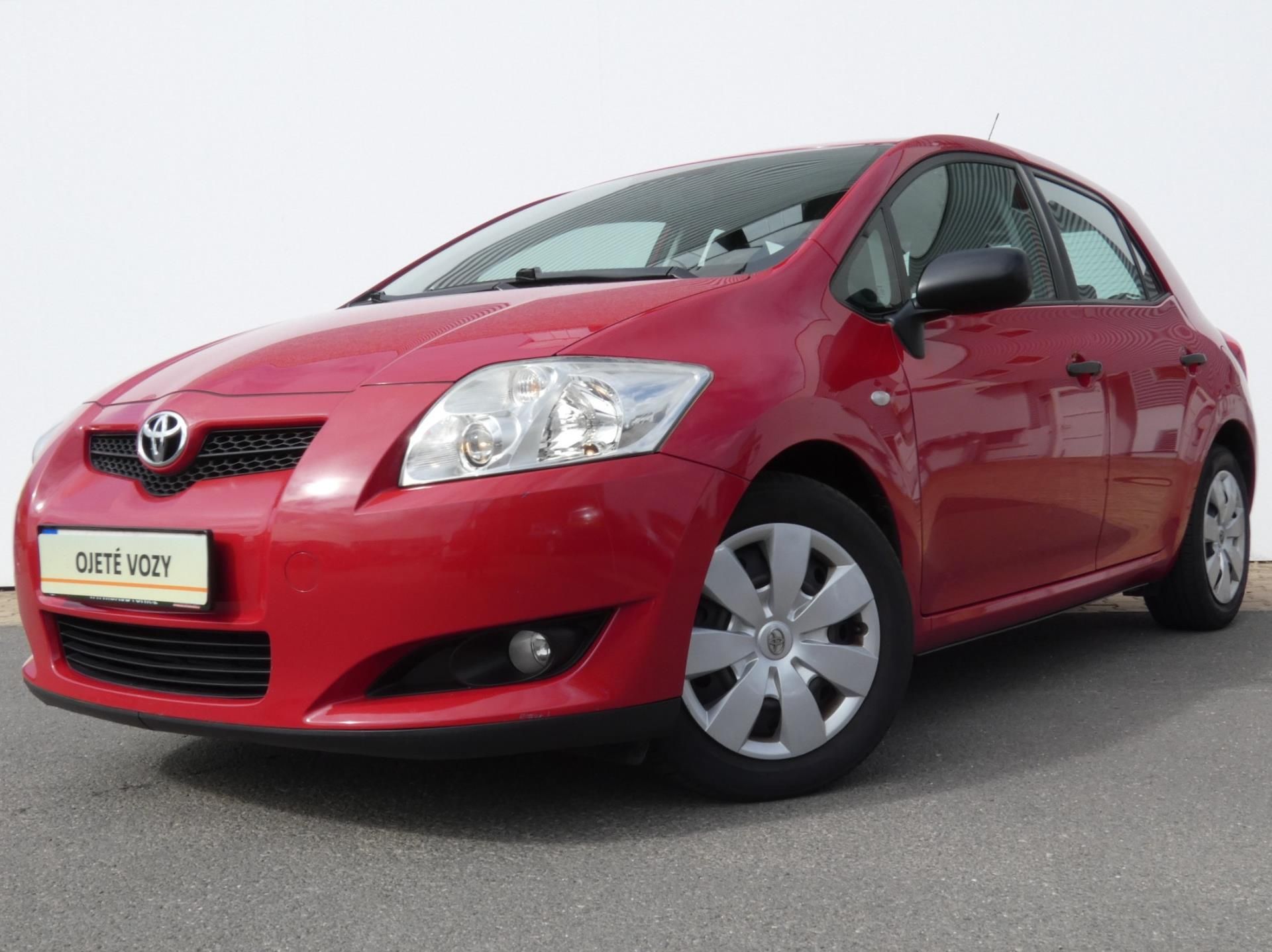 Toyota Auris, 1,6 91KW - fotka 6