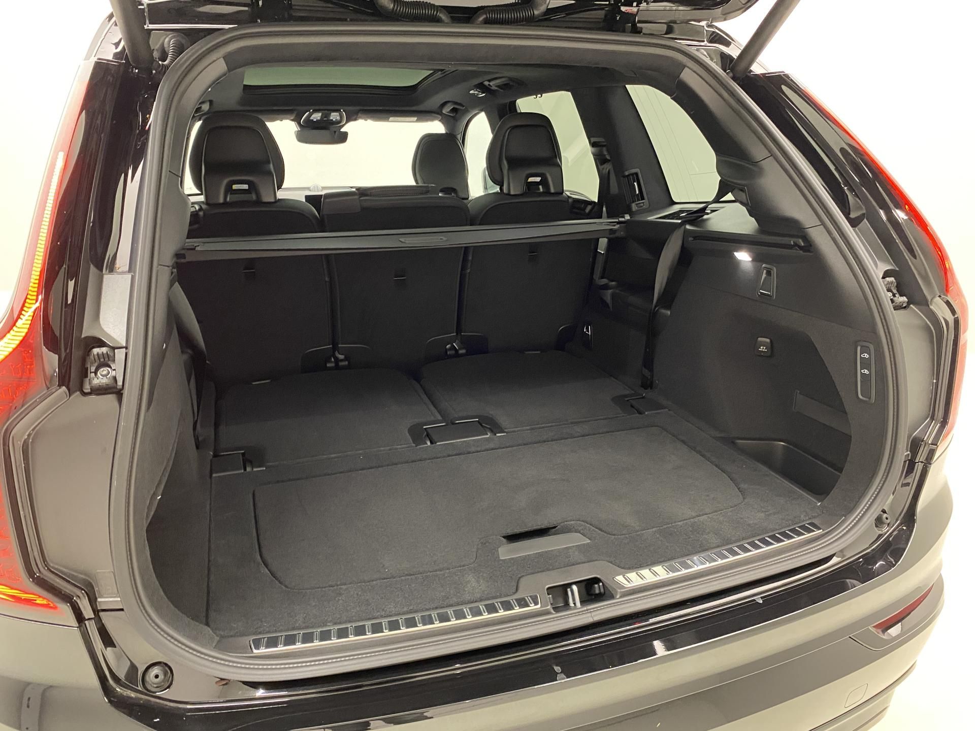 Volvo XC90, T8 RECHARGE BLACK EDITION 7m - fotka 6