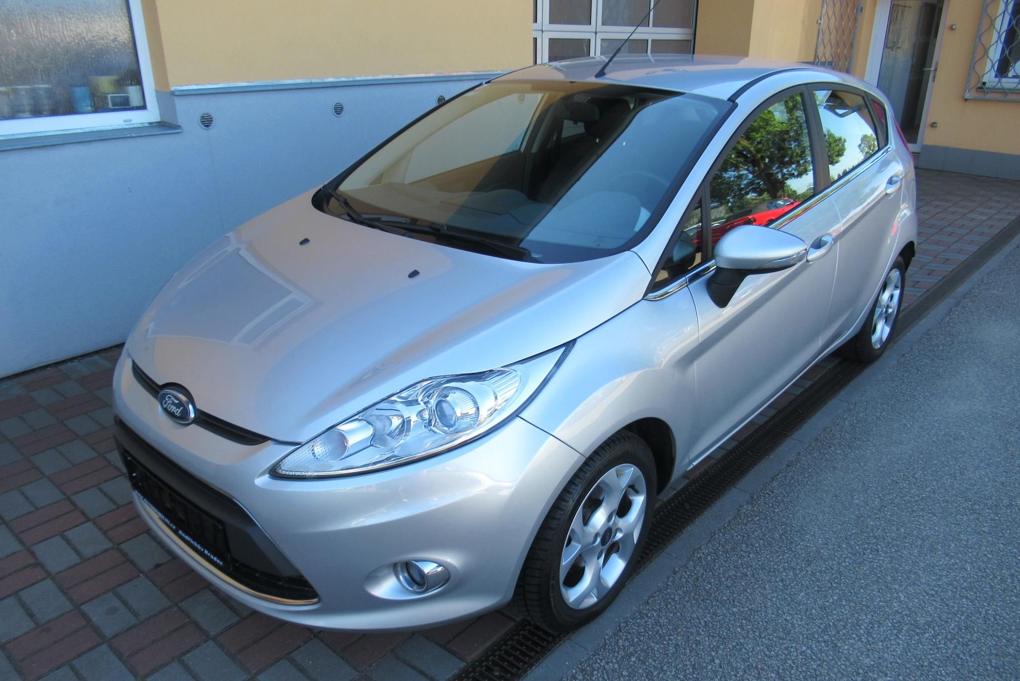 Ford Fiesta, 1.2i KLIMA  SADA ALU KOL - fotka 4