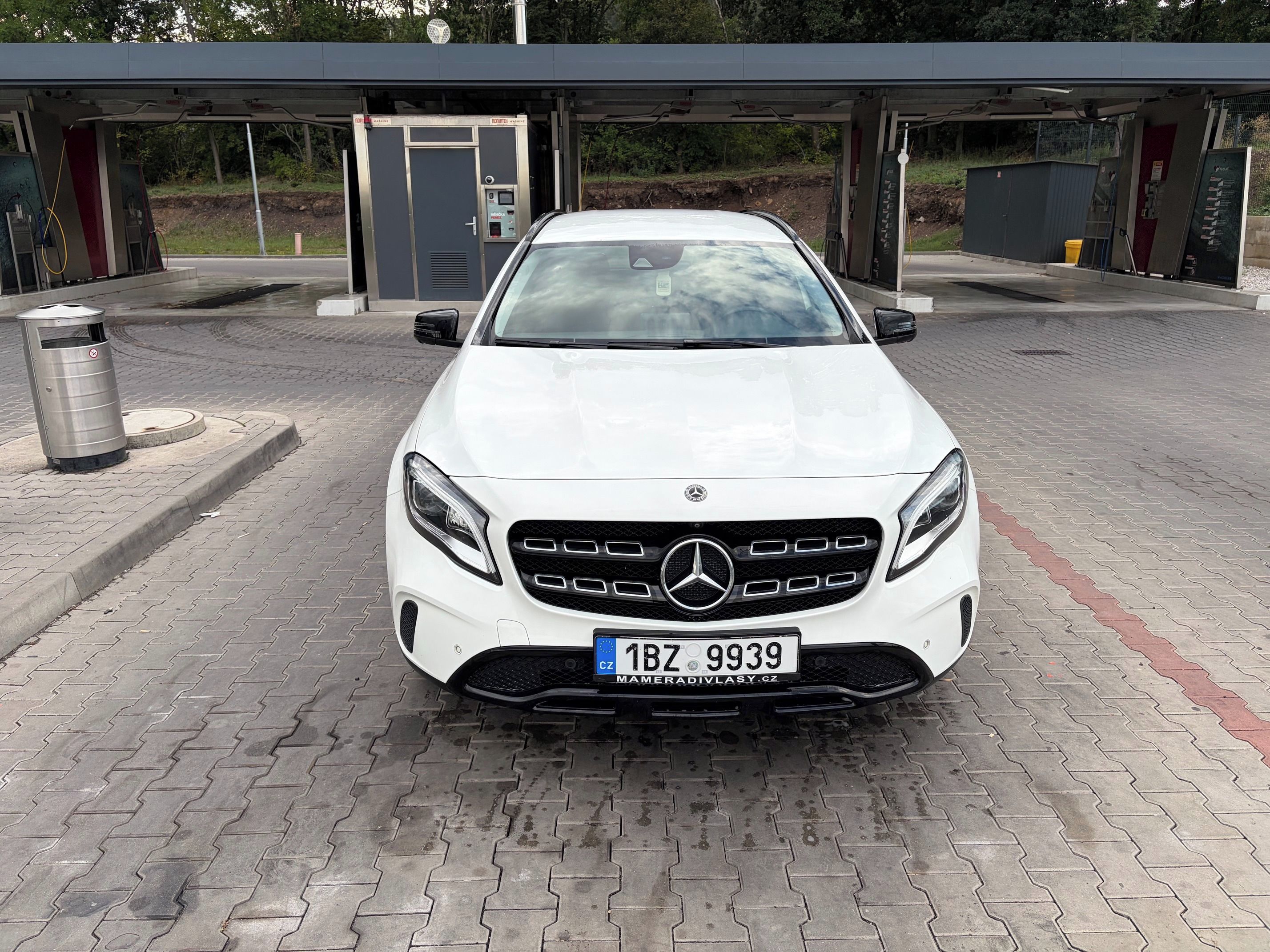 Mercedes-Benz GLA, 220 4matic - fotka 2